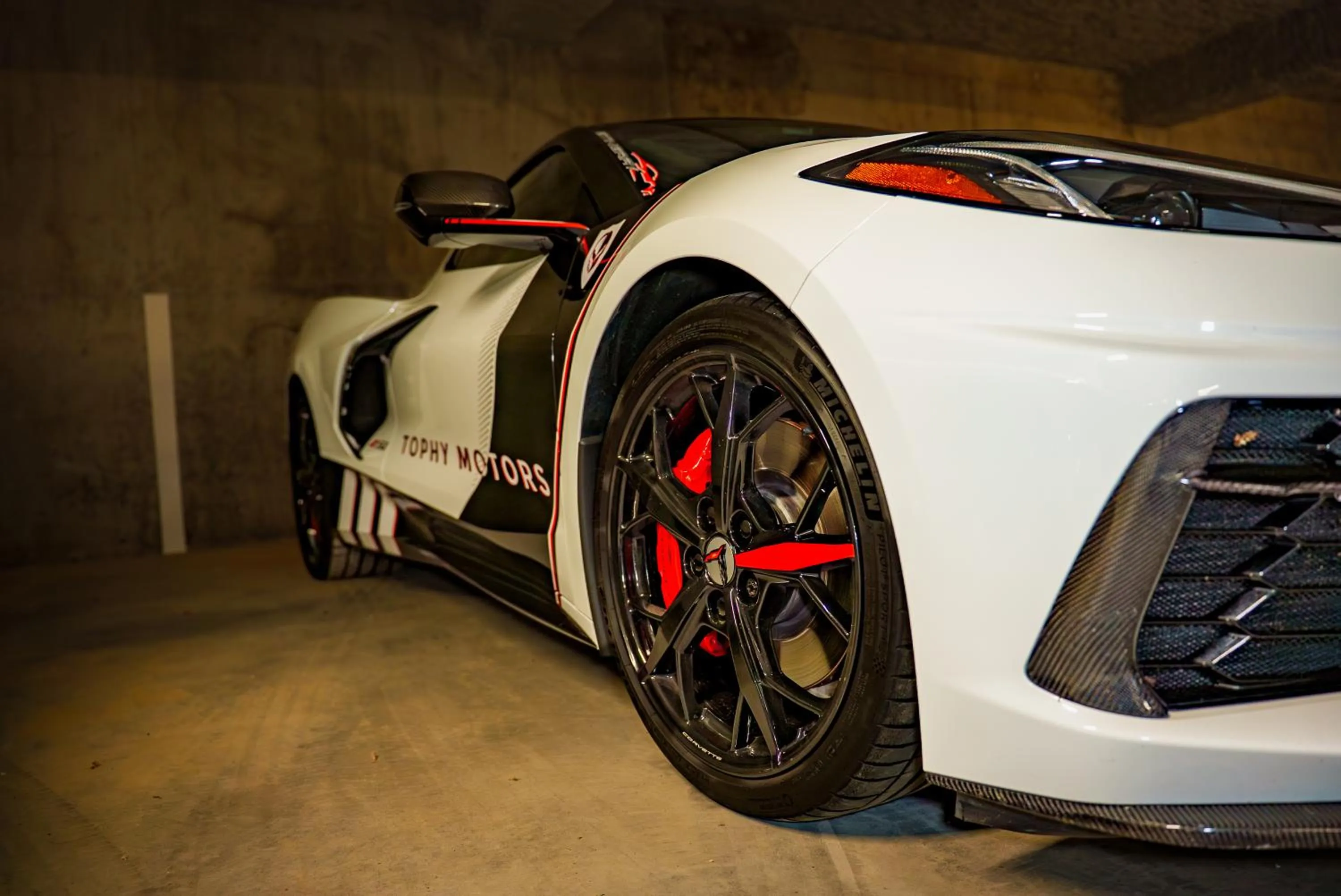 Parking in Bô Hôtels Ambronay