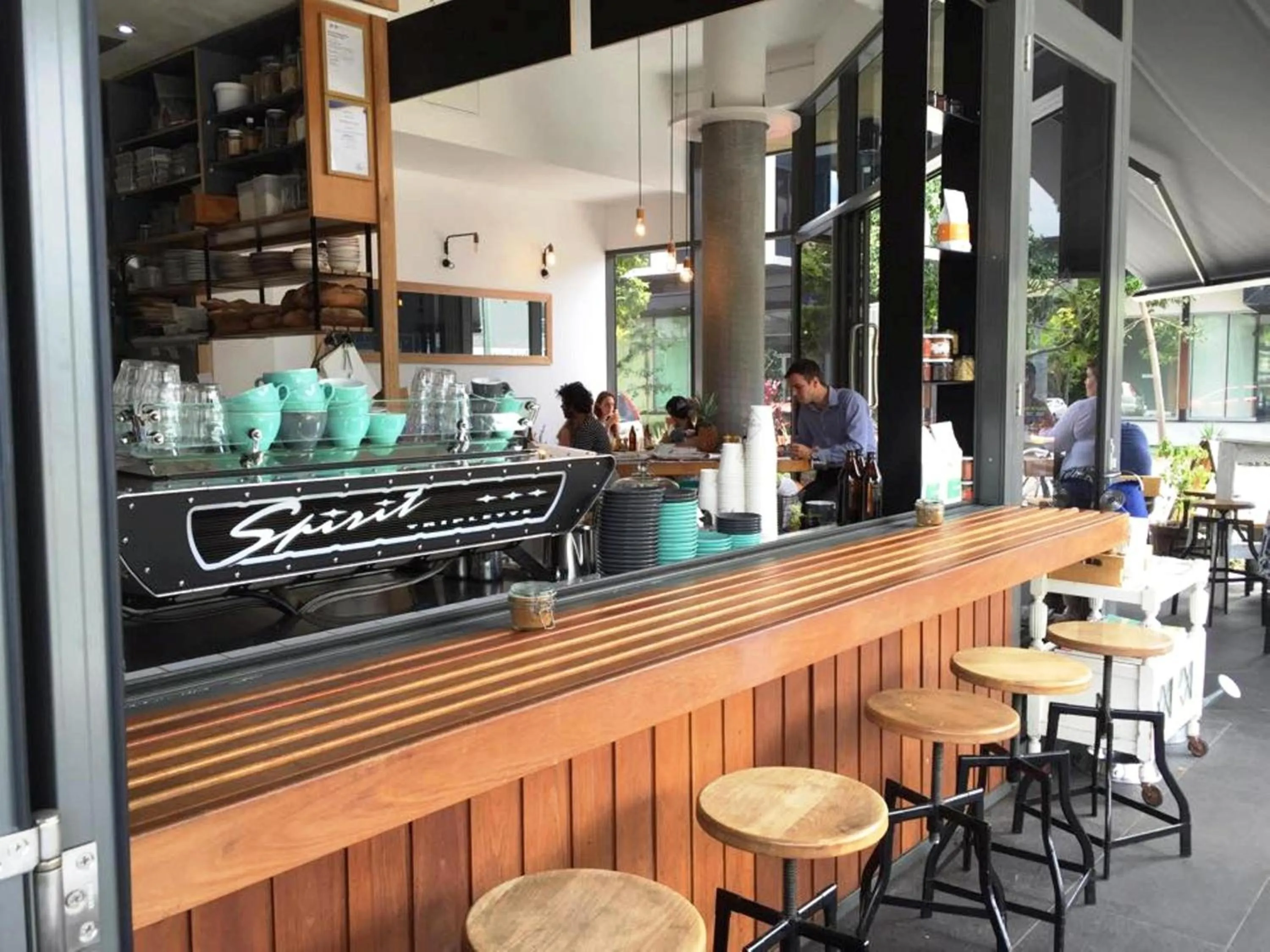 Food and drinks in Vine Apartments South Brisbane