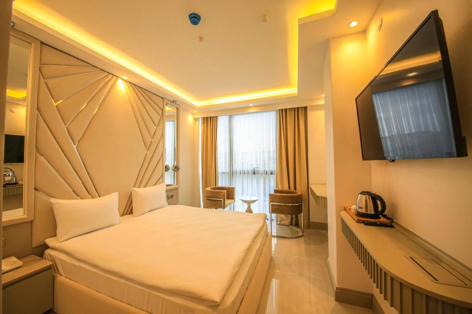 Bed in GÖRGÜLÜ HOTEL