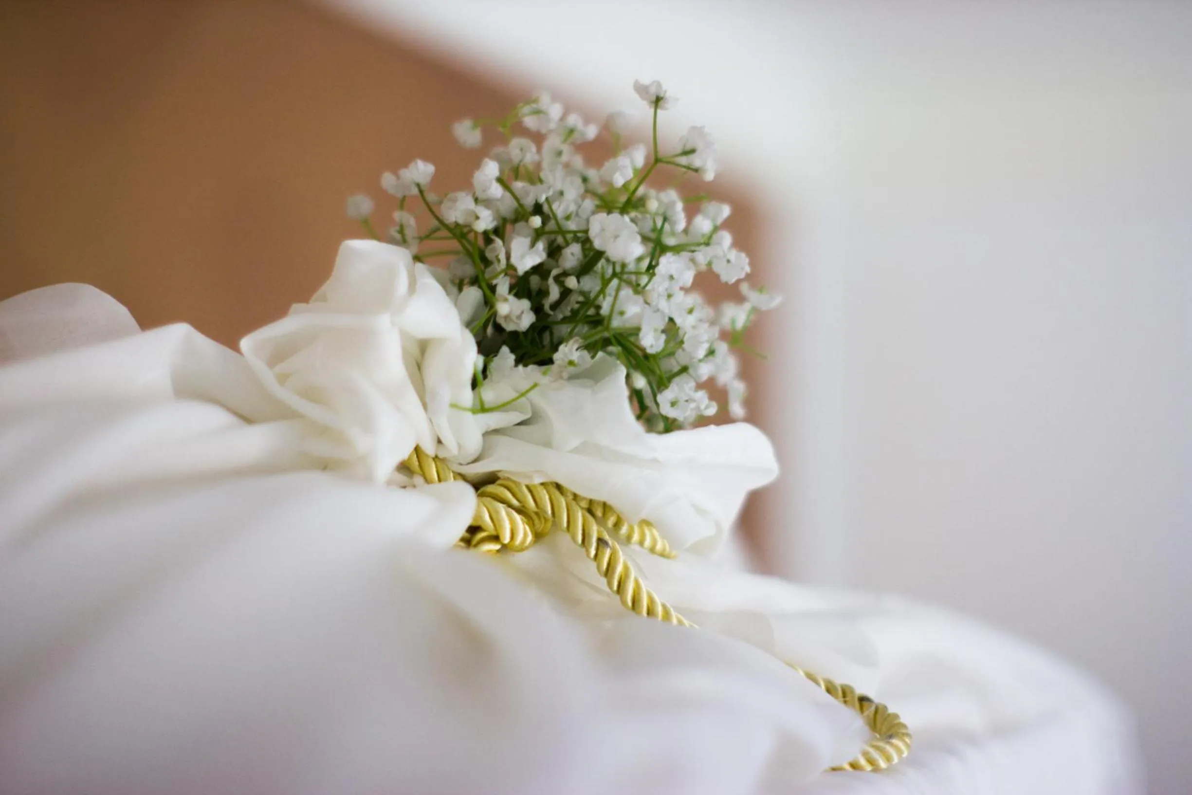 Decorative detail, Bed in Salpalinjan Hovi