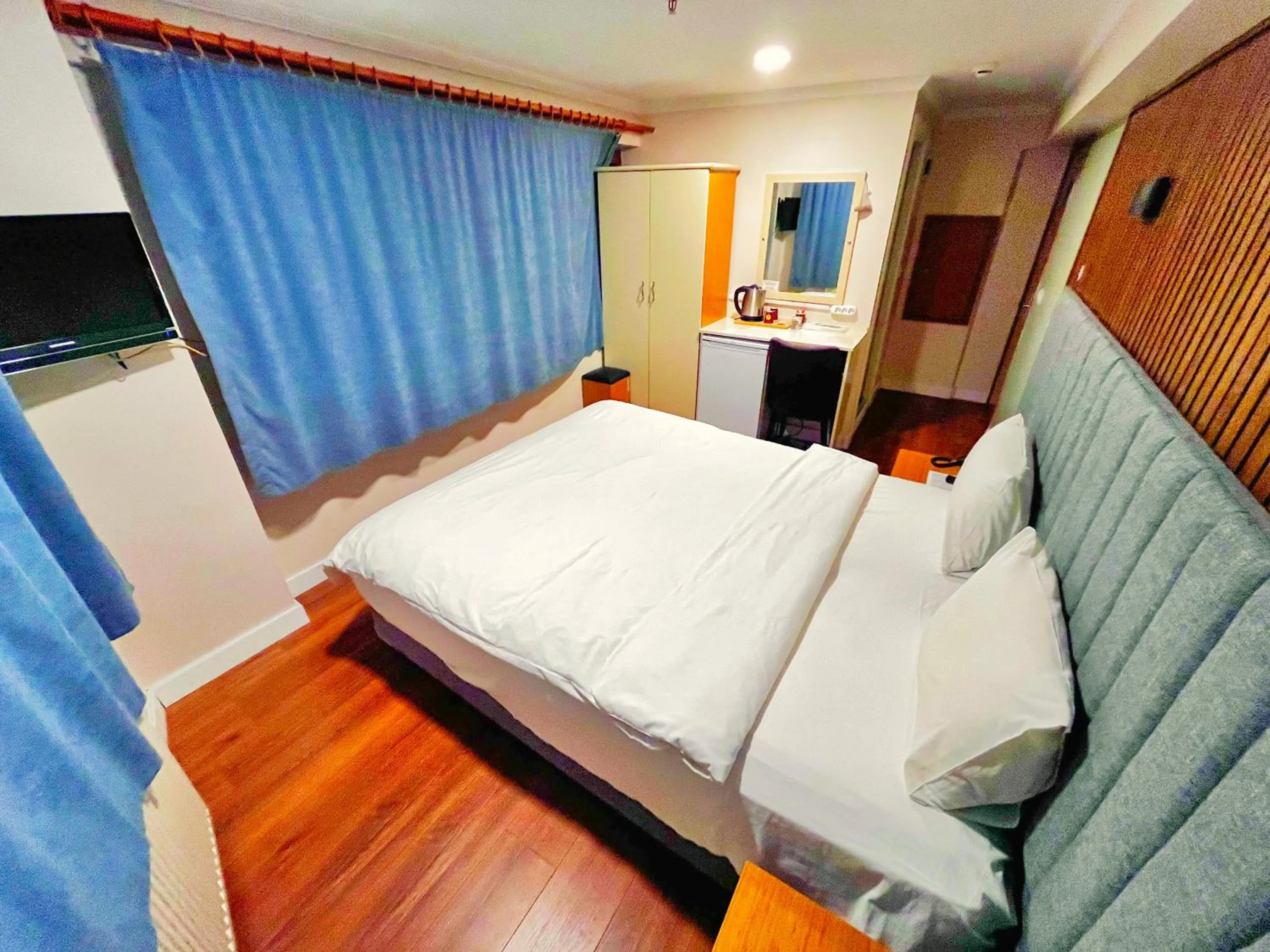 Bedroom, Bed in Naila Hotel