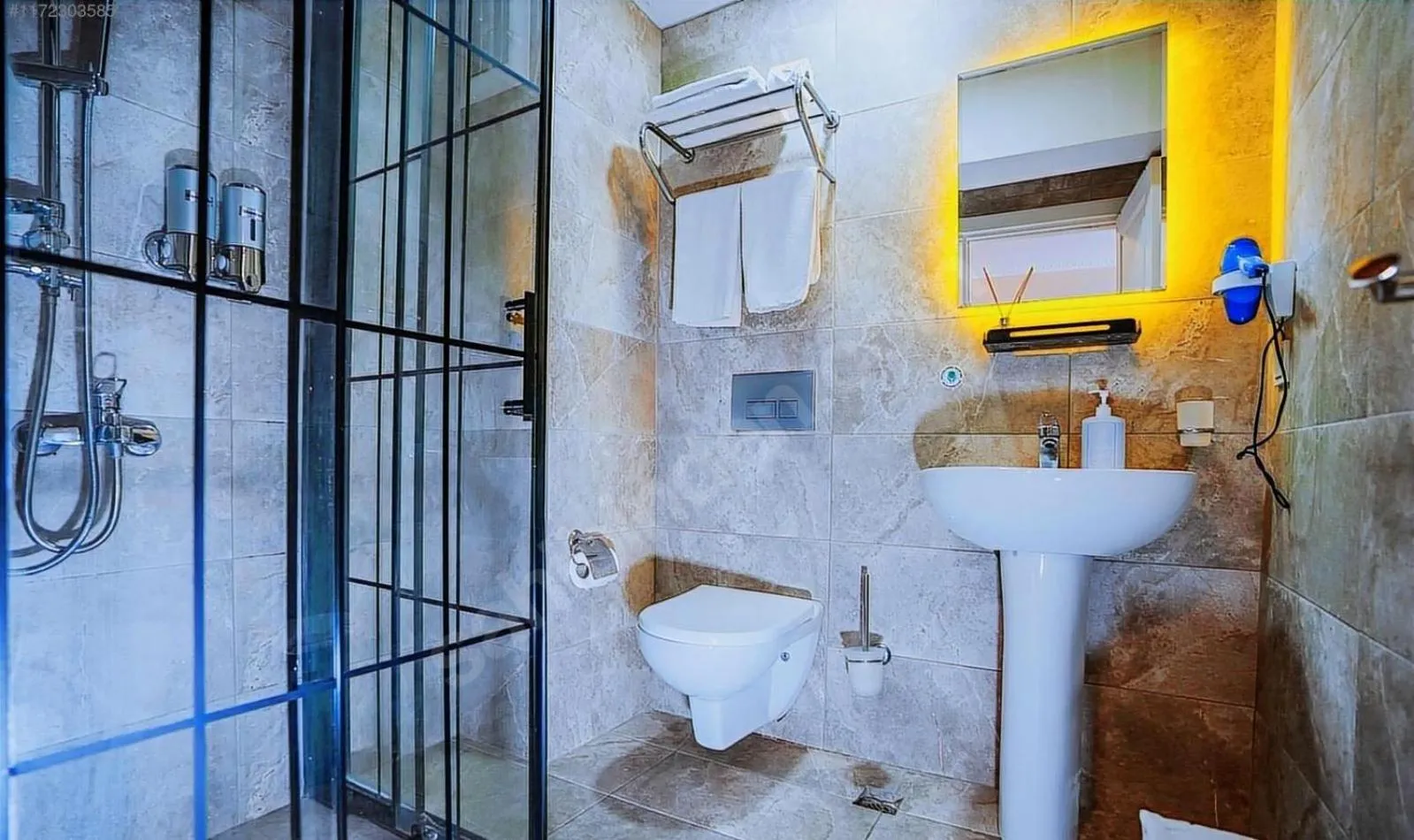 Shower in Naila Hotel