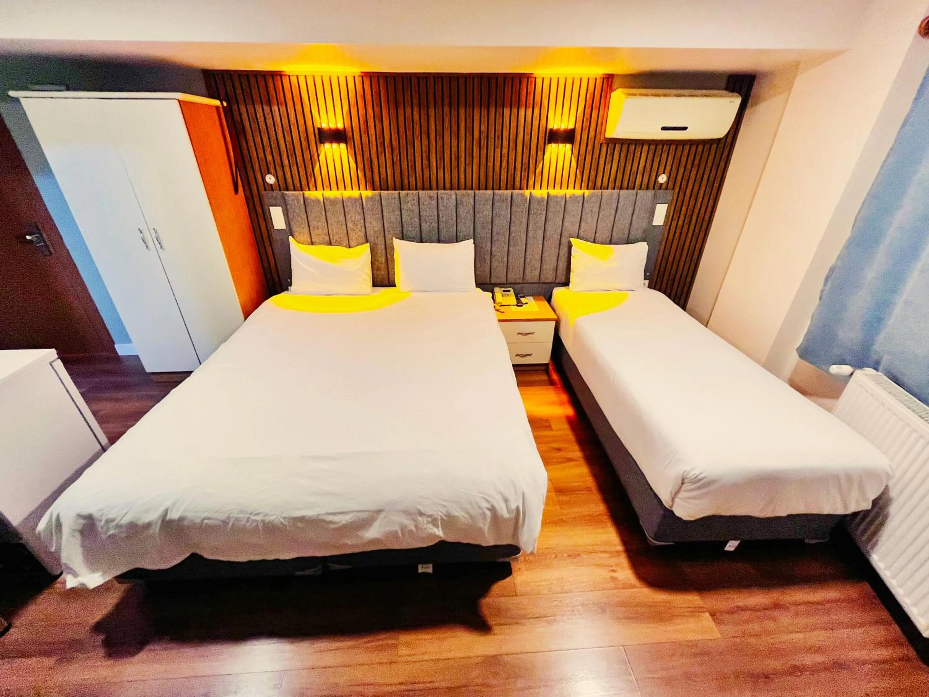 Photo of the whole room, Bed in Naila Hotel