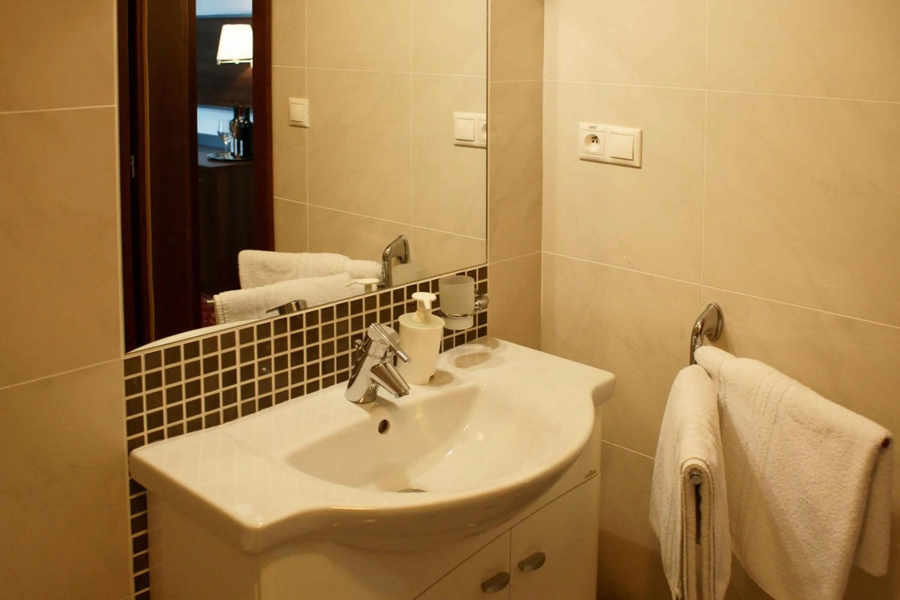 Bathroom in Hotel Barbakan