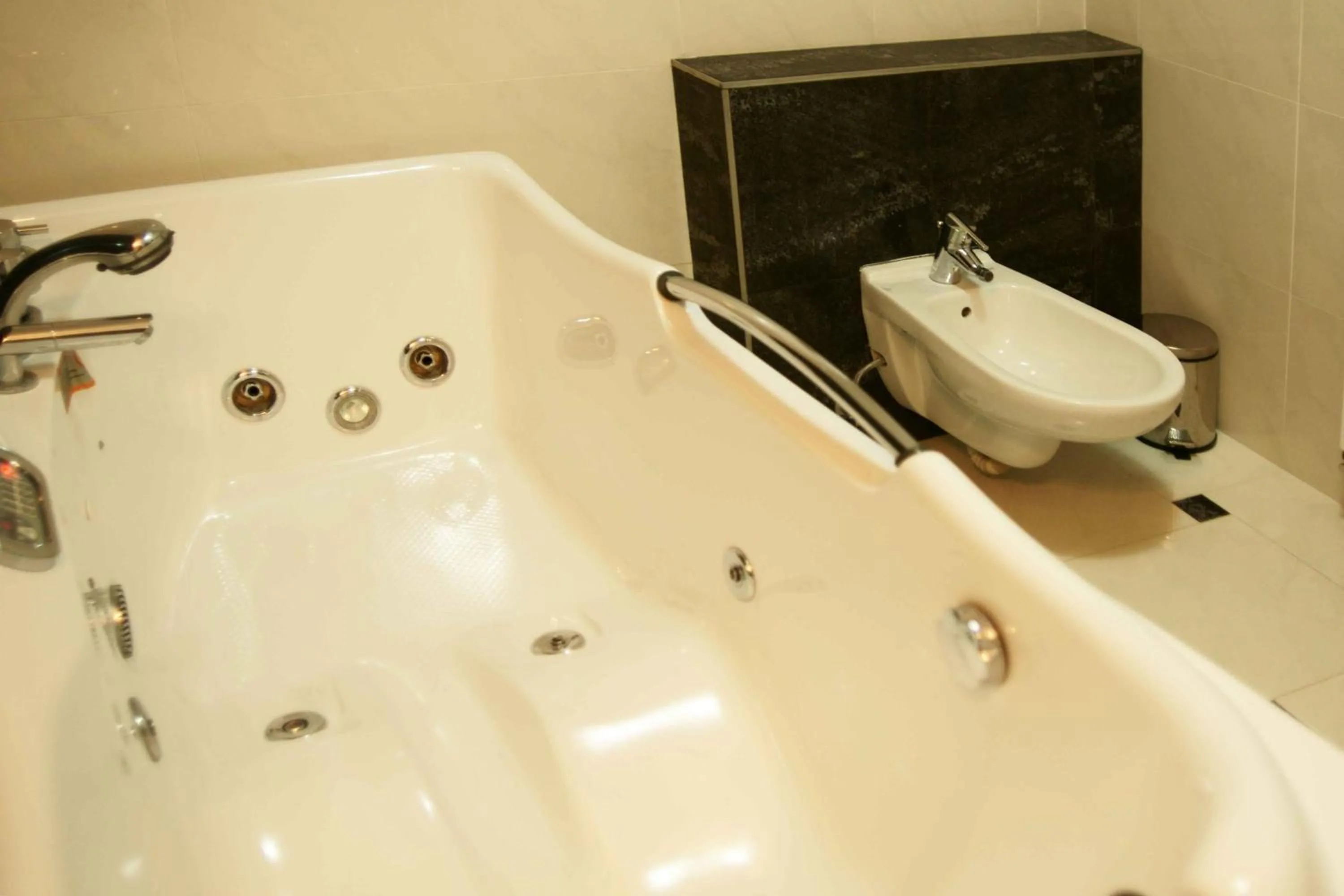 Bathroom in Hotel Barbakan