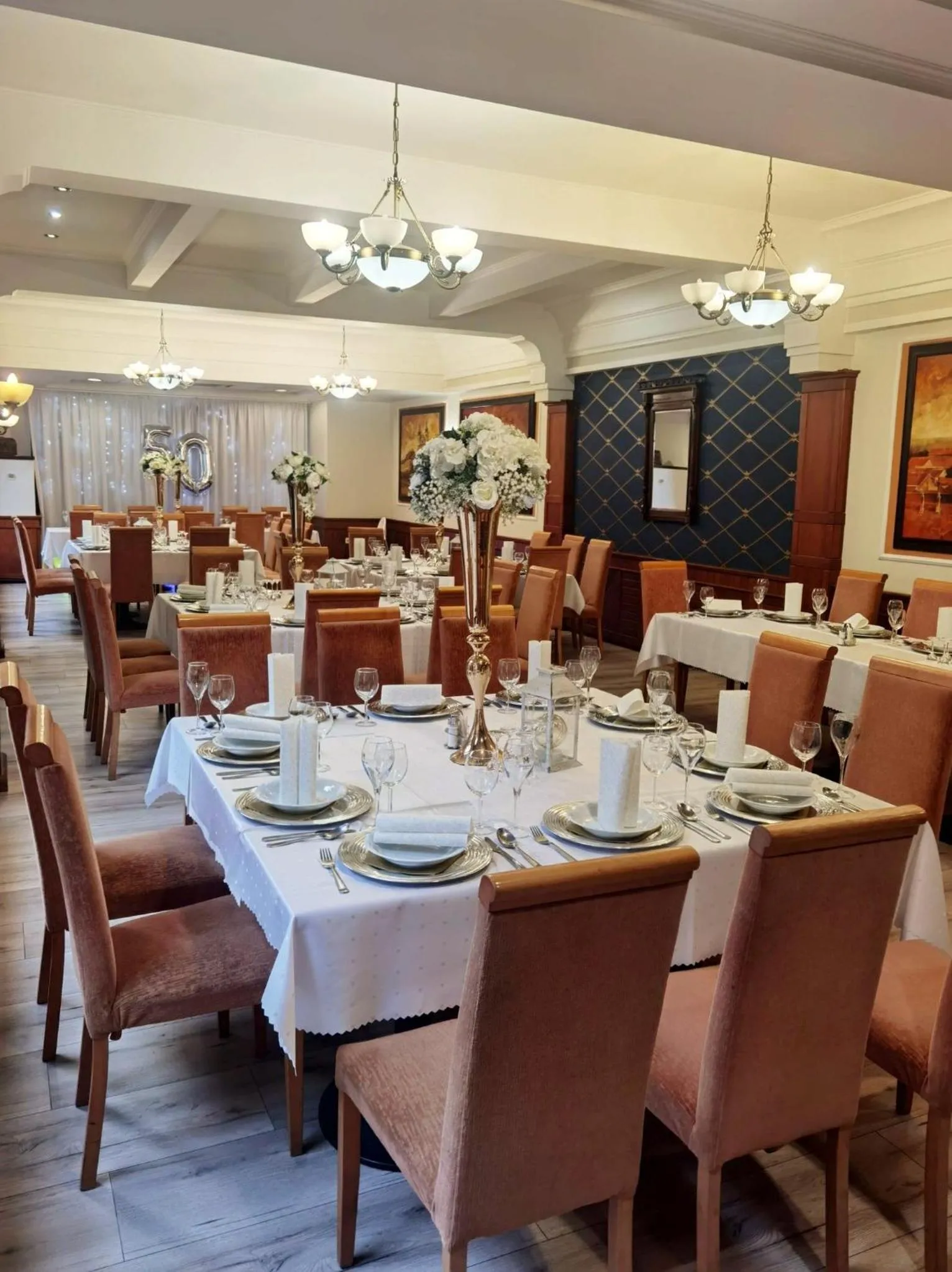 Restaurant/places to eat in Hotel Barbakan