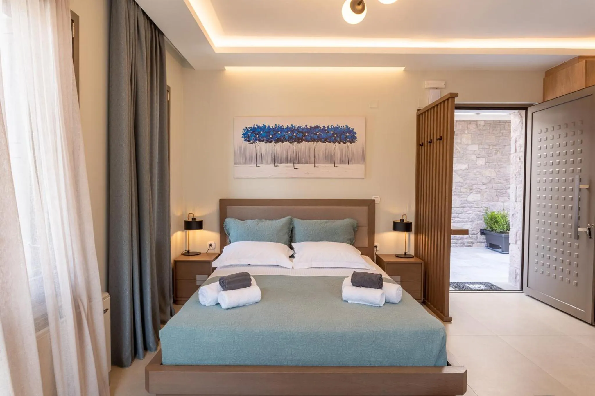 Bed in Akti Vigla Apartments