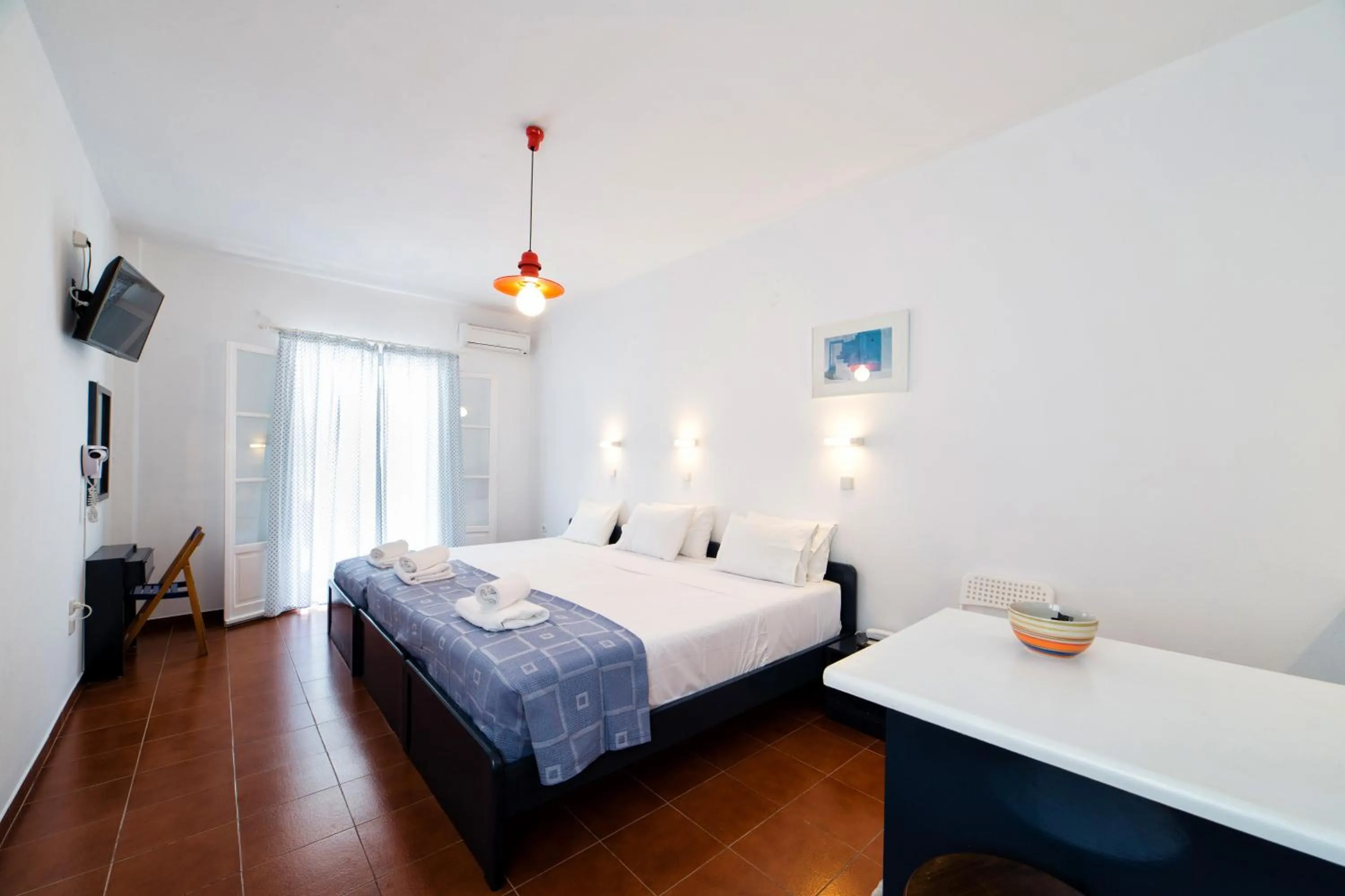 Bedroom, Bed in Fivos Apartments