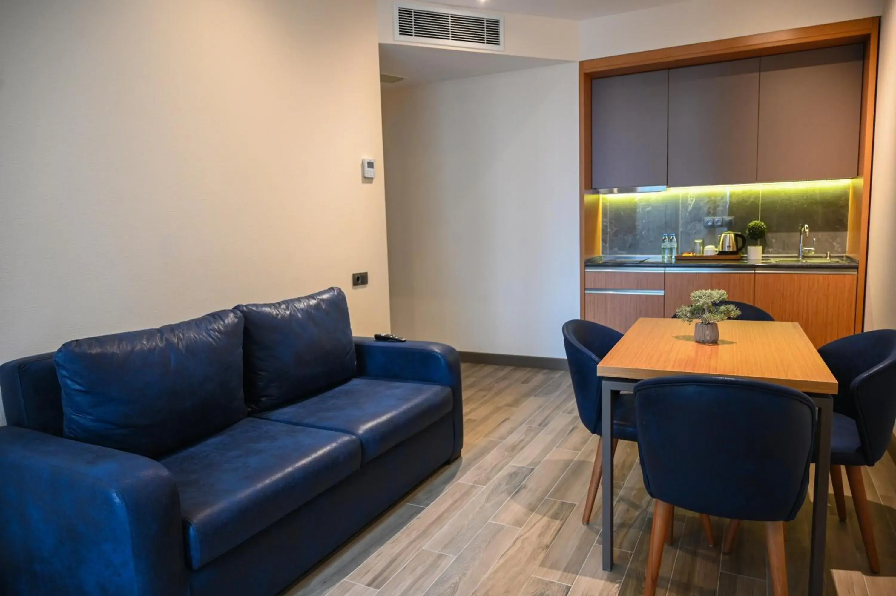 One-Bedroom Apartment in New Wave Apart-Hotel One-Bedroom Apartment in New Wave Apart-Hotel