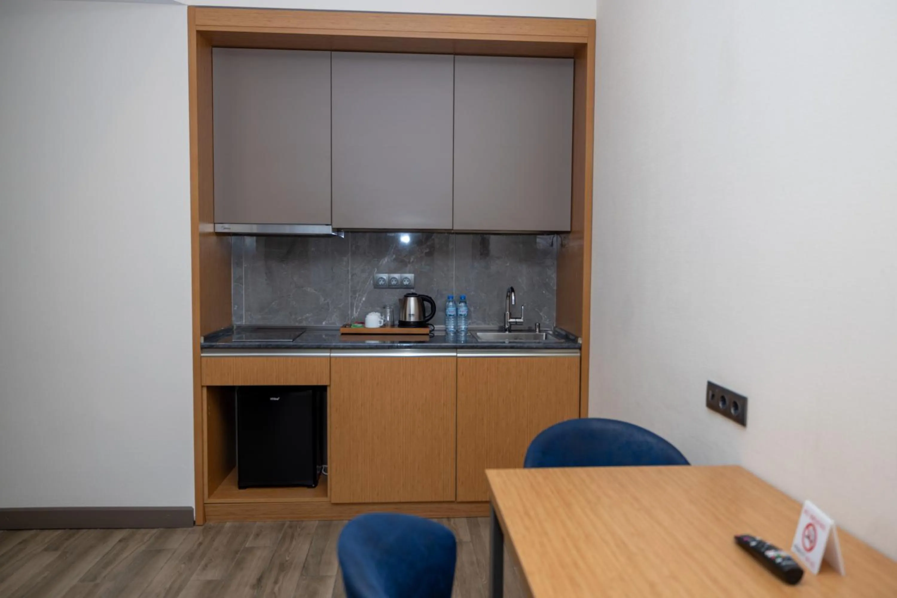 Property building in New Wave Apart-Hotel