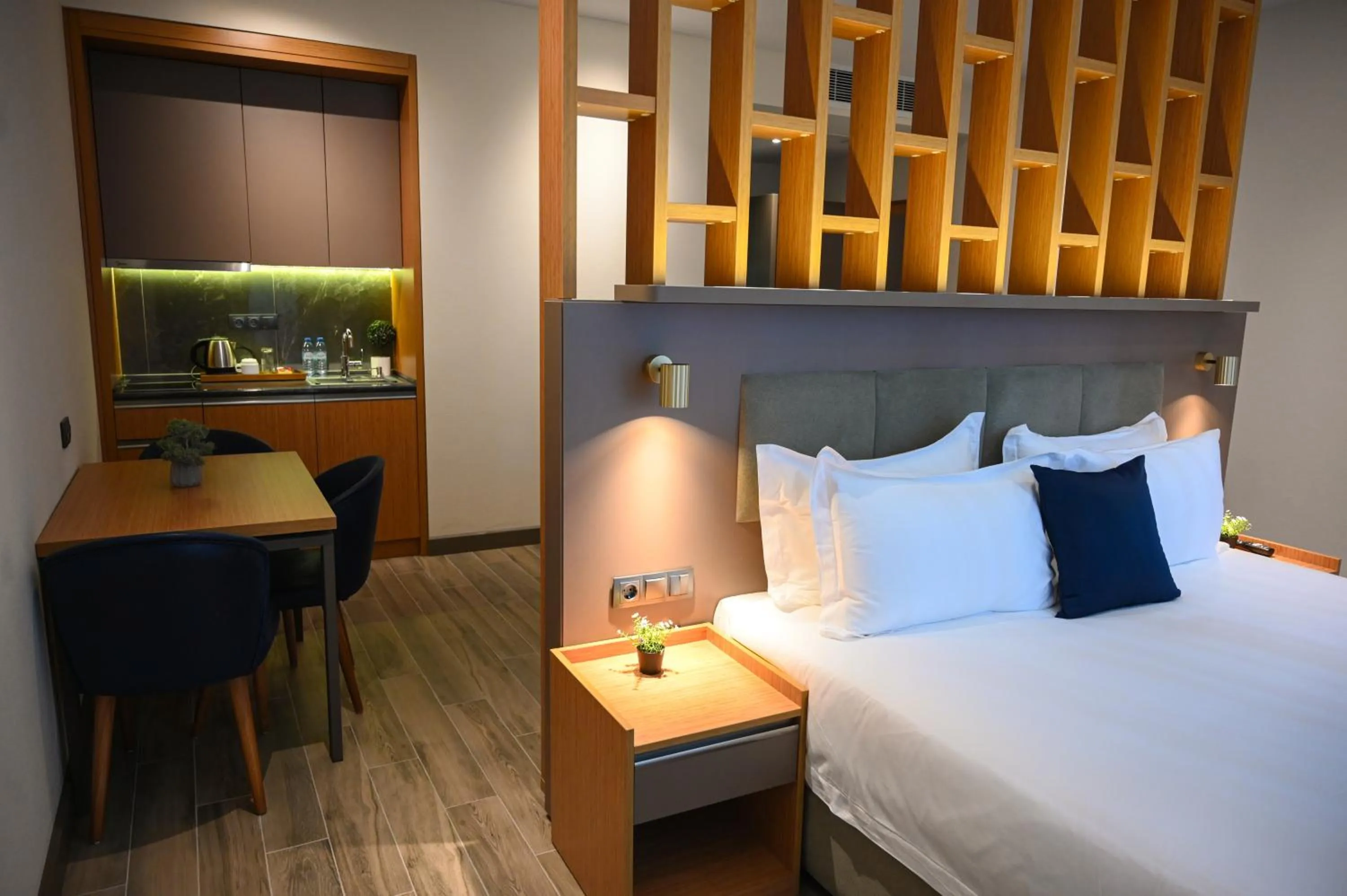 City view, Bed in New Wave Apart-Hotel