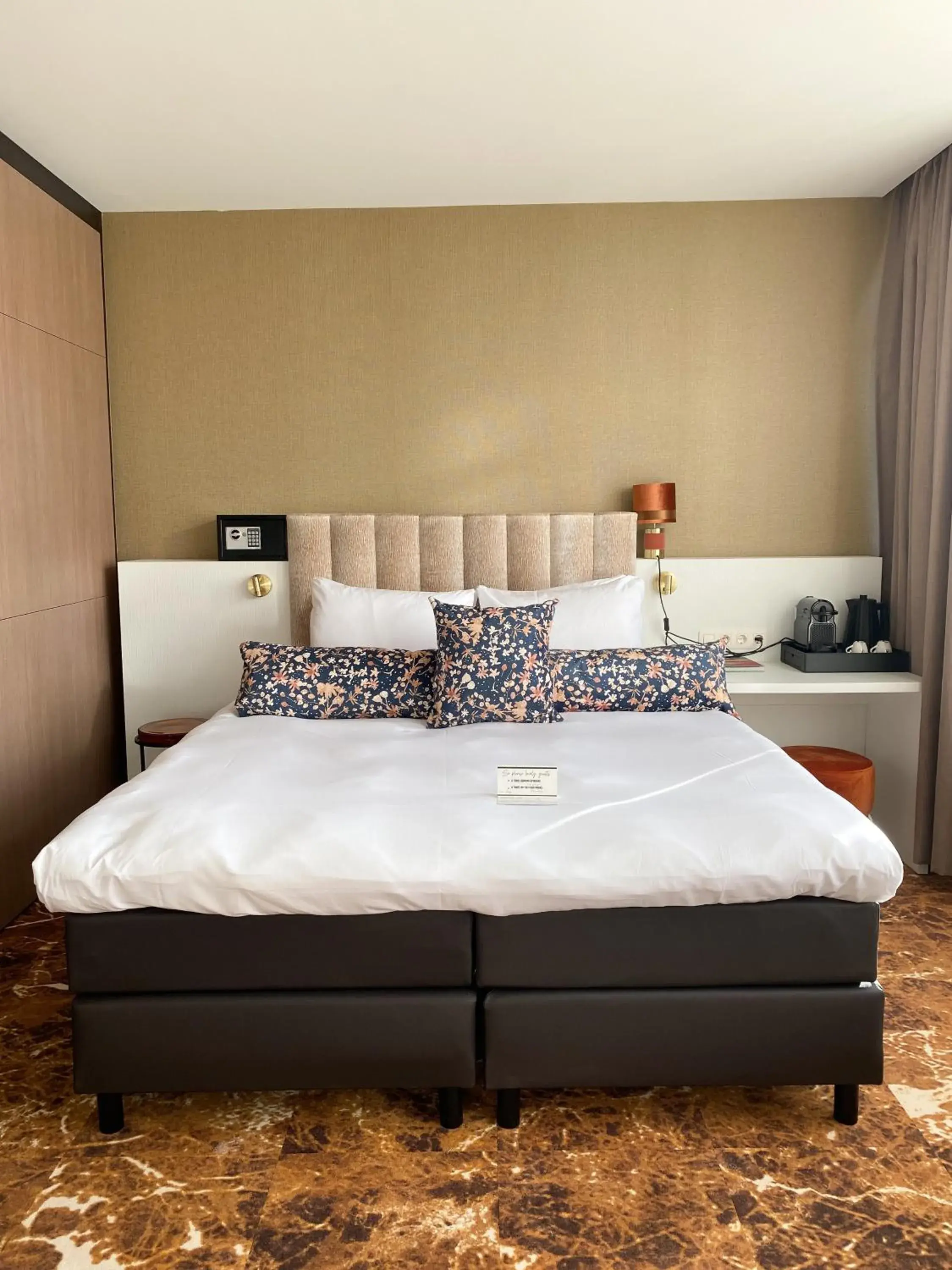 Double Room in Boutique Hotel Jersey Double Room in Boutique Hotel Jersey