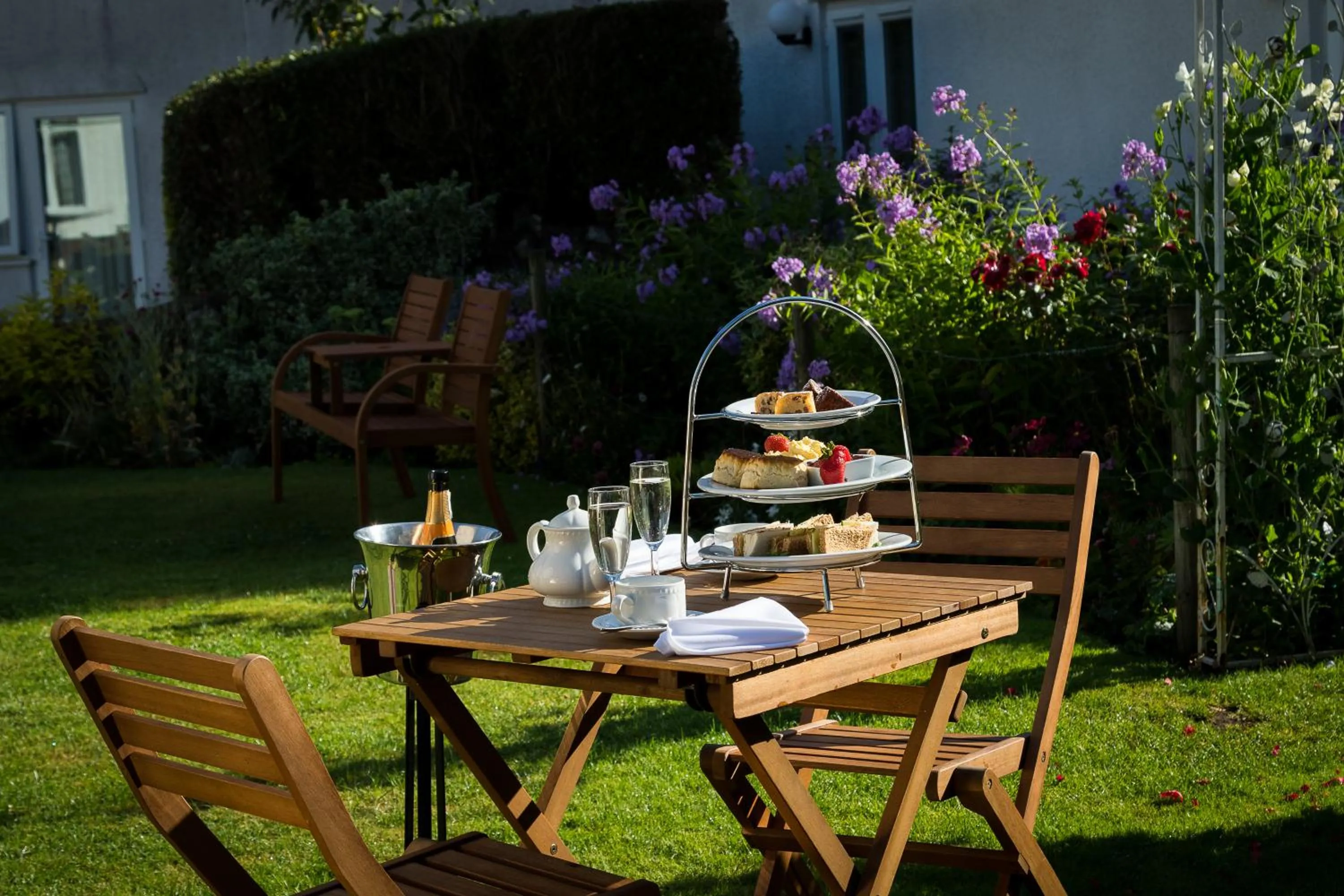 Garden in The Lordleaze Hotel And Restaurant