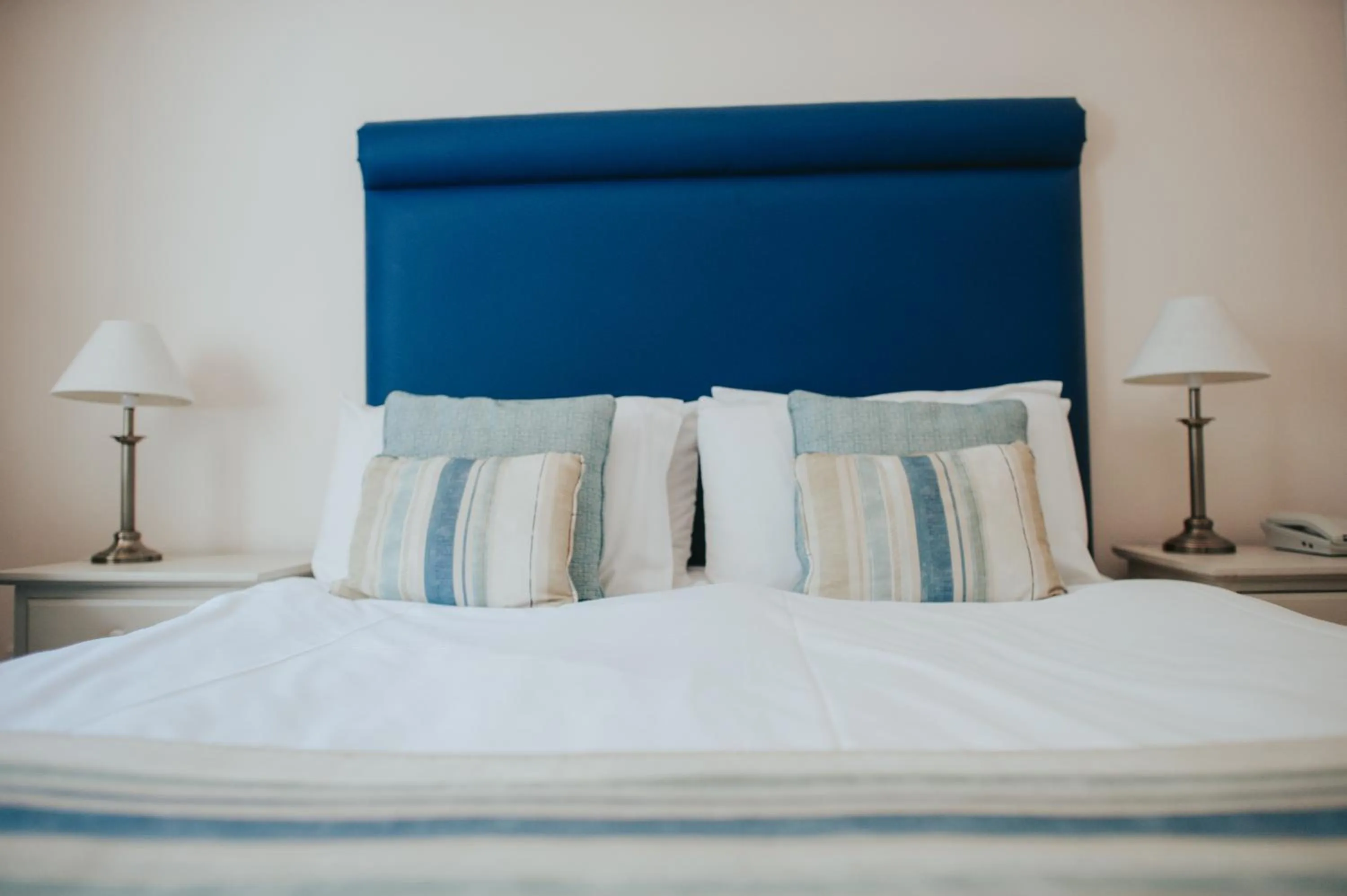 Bedroom, Bed in The Lordleaze Hotel And Restaurant