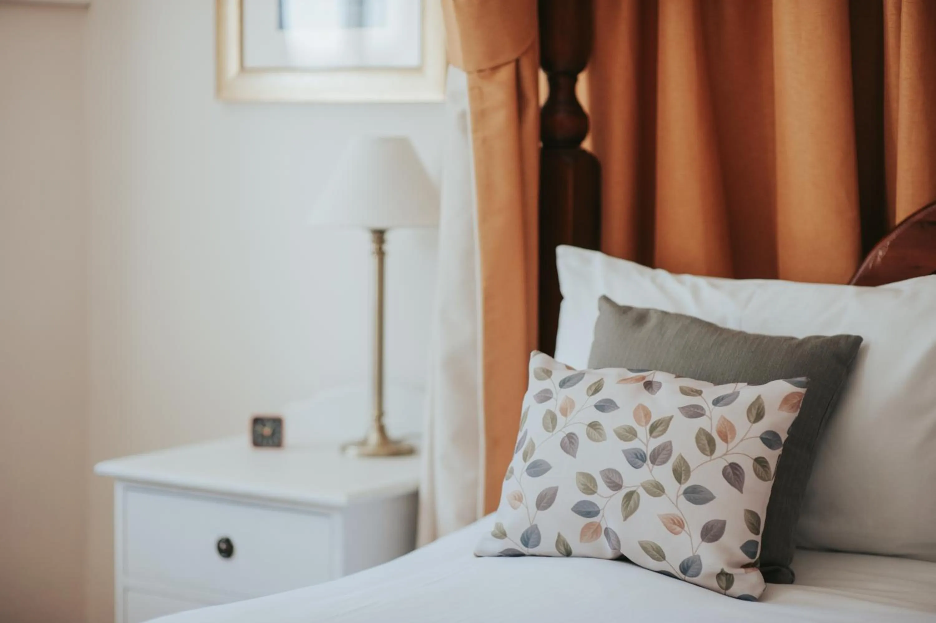 Bedroom, Bed in The Lordleaze Hotel And Restaurant