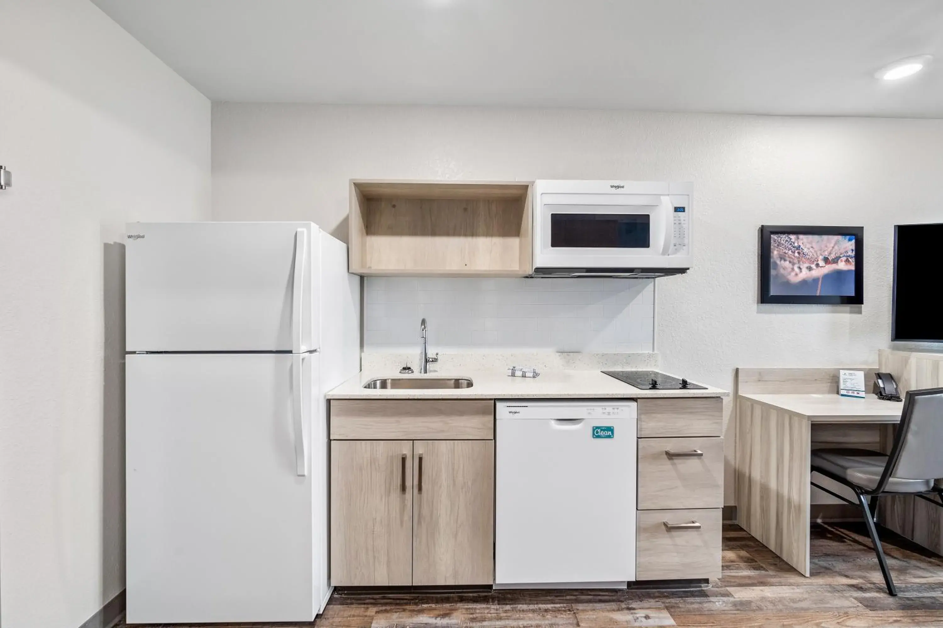 QUEEN SUITE WITH SOFA/DISHWASHER (DISHES/COOKWARE INCLUDED) in WoodSpring Suites Fort Myers - Cape Coral QUEEN SUITE WITH SOFA/DISHWASHER (DISHES/COOKWARE INCLUDED) in WoodSpring Suites Fort Myers - Cape Coral
