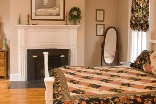 Bed in The Lafayette Inn & Restaurant