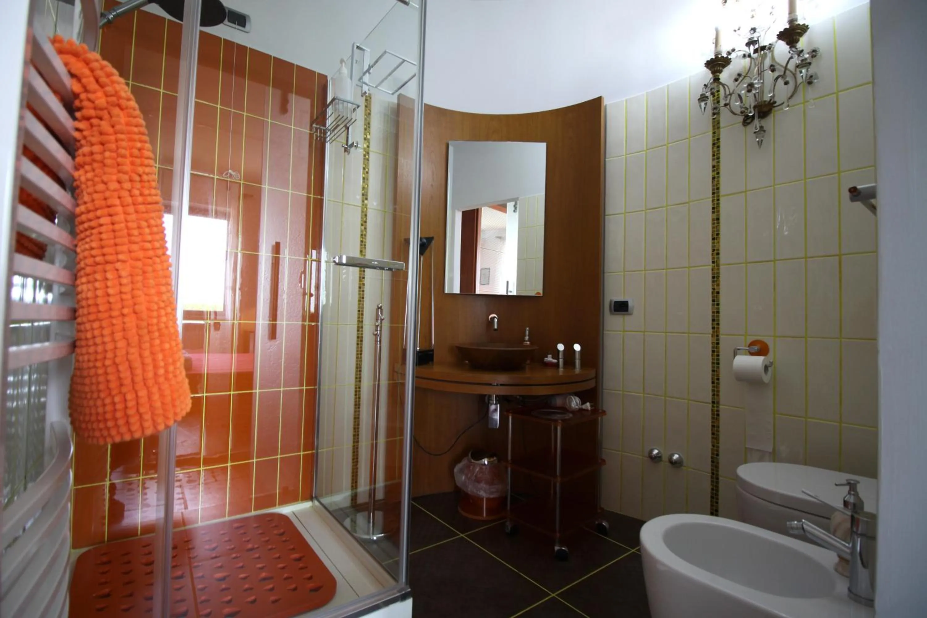 Shower in Bed and breakfast Ellera Viterbo
