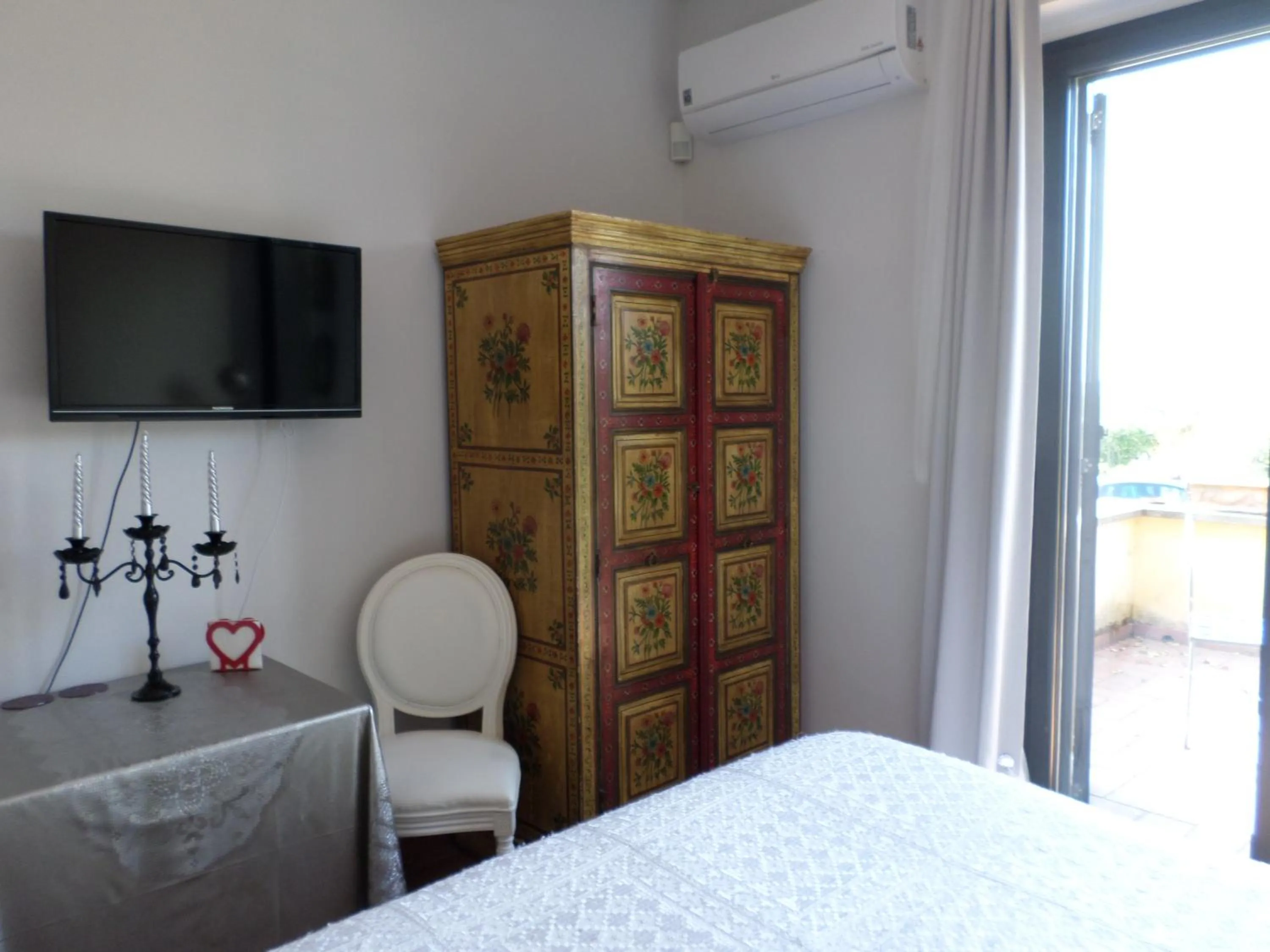 TV and multimedia, Bed in Bed and breakfast Ellera Viterbo