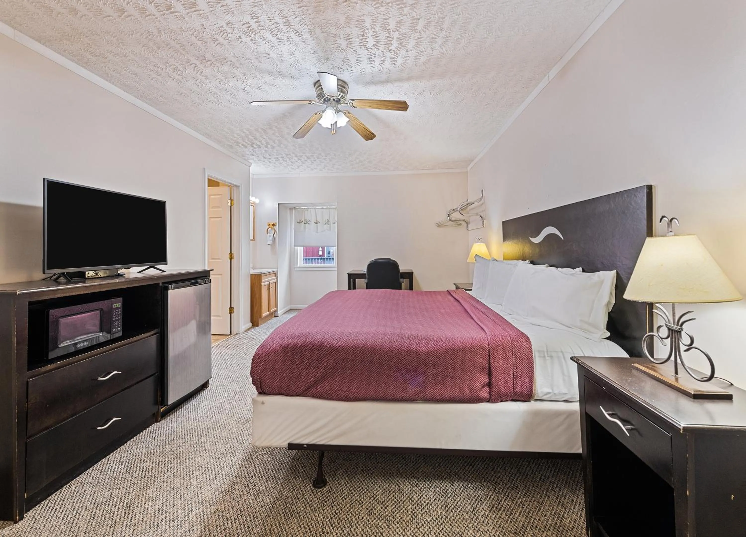 TV and multimedia, Bed in The Valley Inn