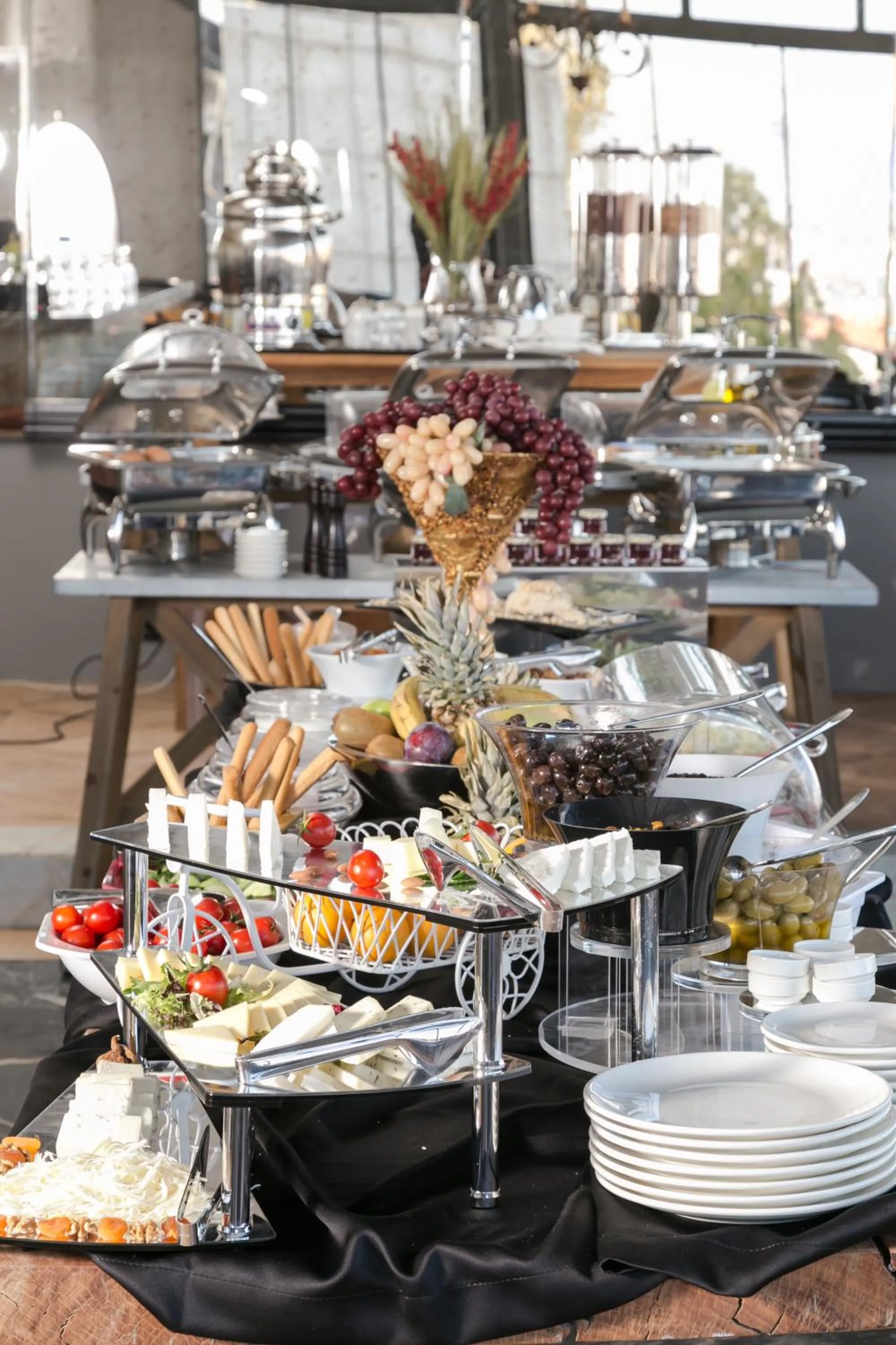 Restaurant/places to eat in Check Inn Suite Hotel & SPA