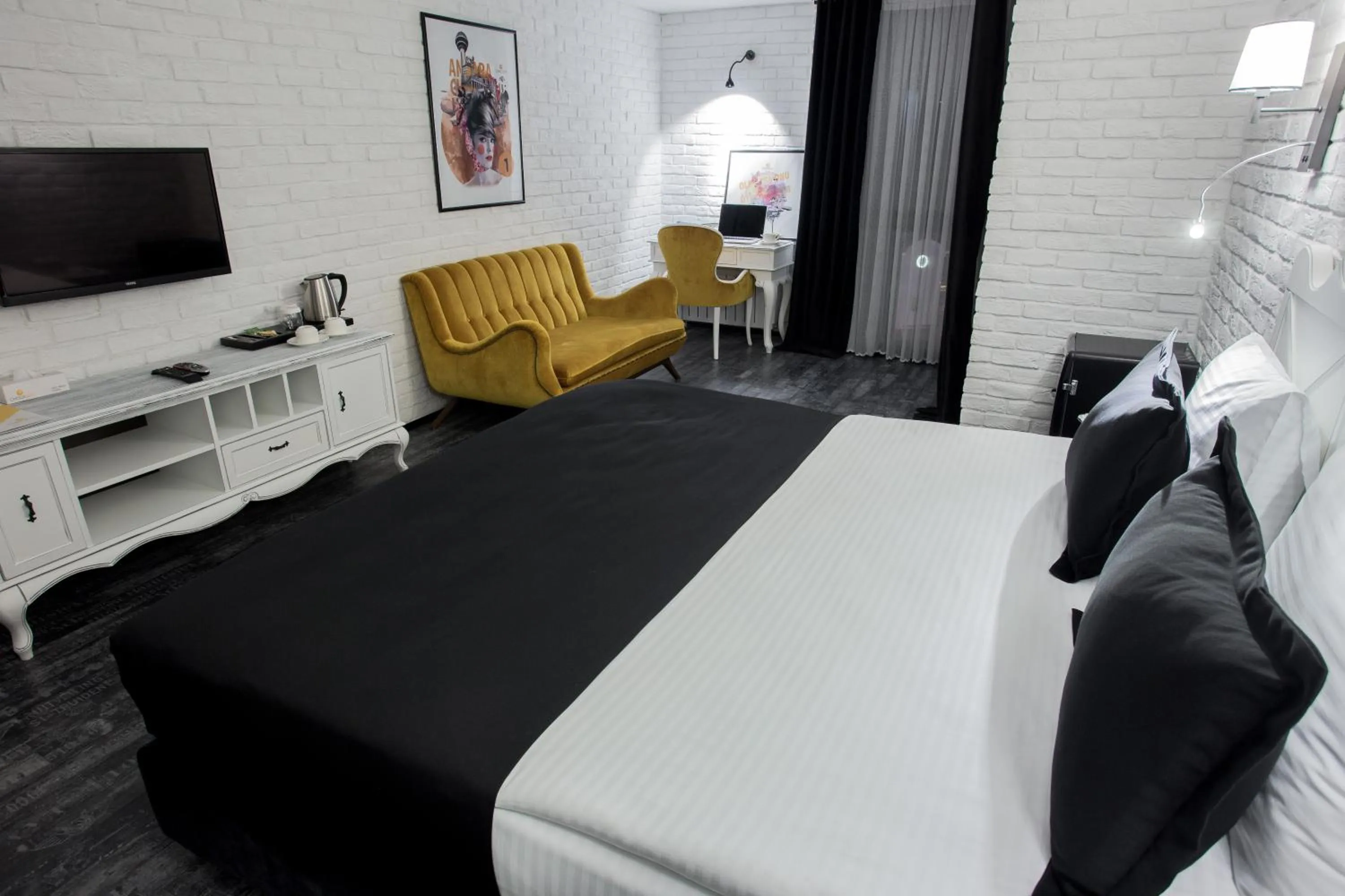 Bedroom in Check Inn Suite Hotel & SPA