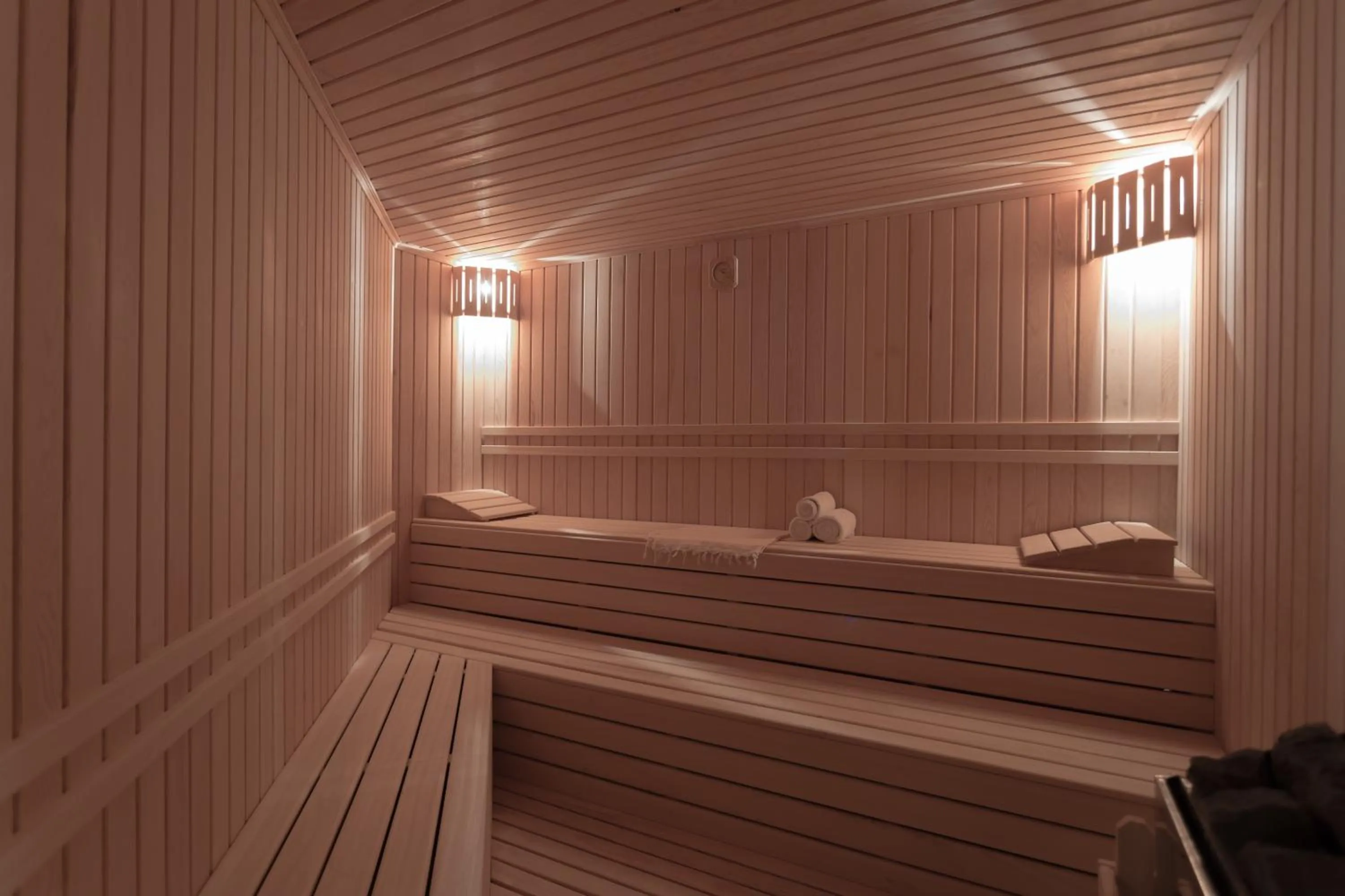 Spa and wellness centre/facilities in Check Inn Suite Hotel & SPA