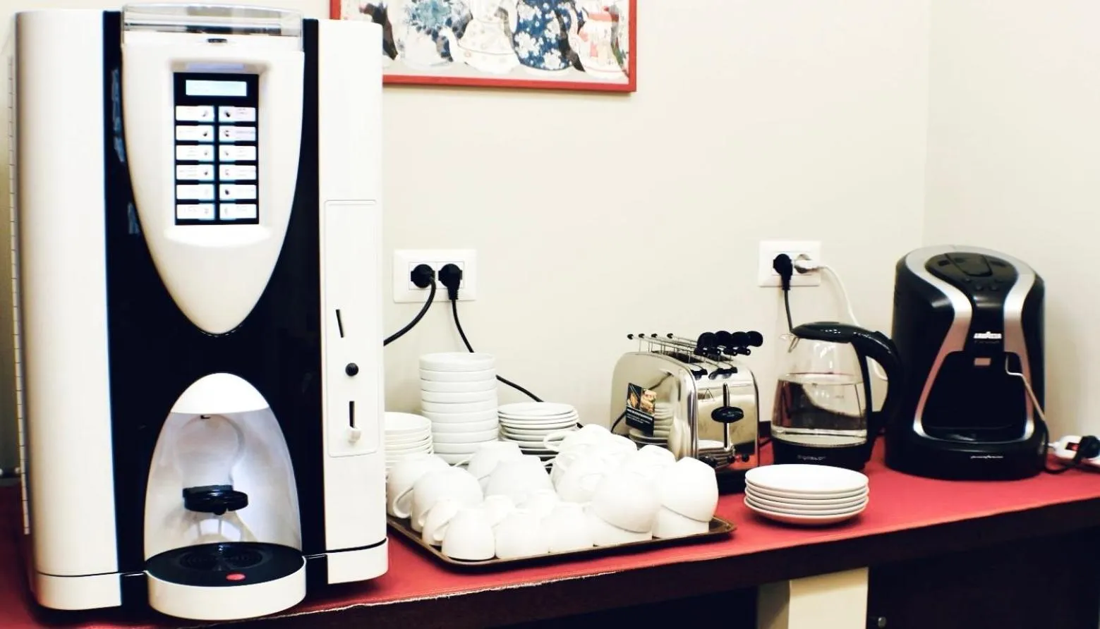 Food and drinks in Les Suites Bari Italian Excellence Bed and Breakfast