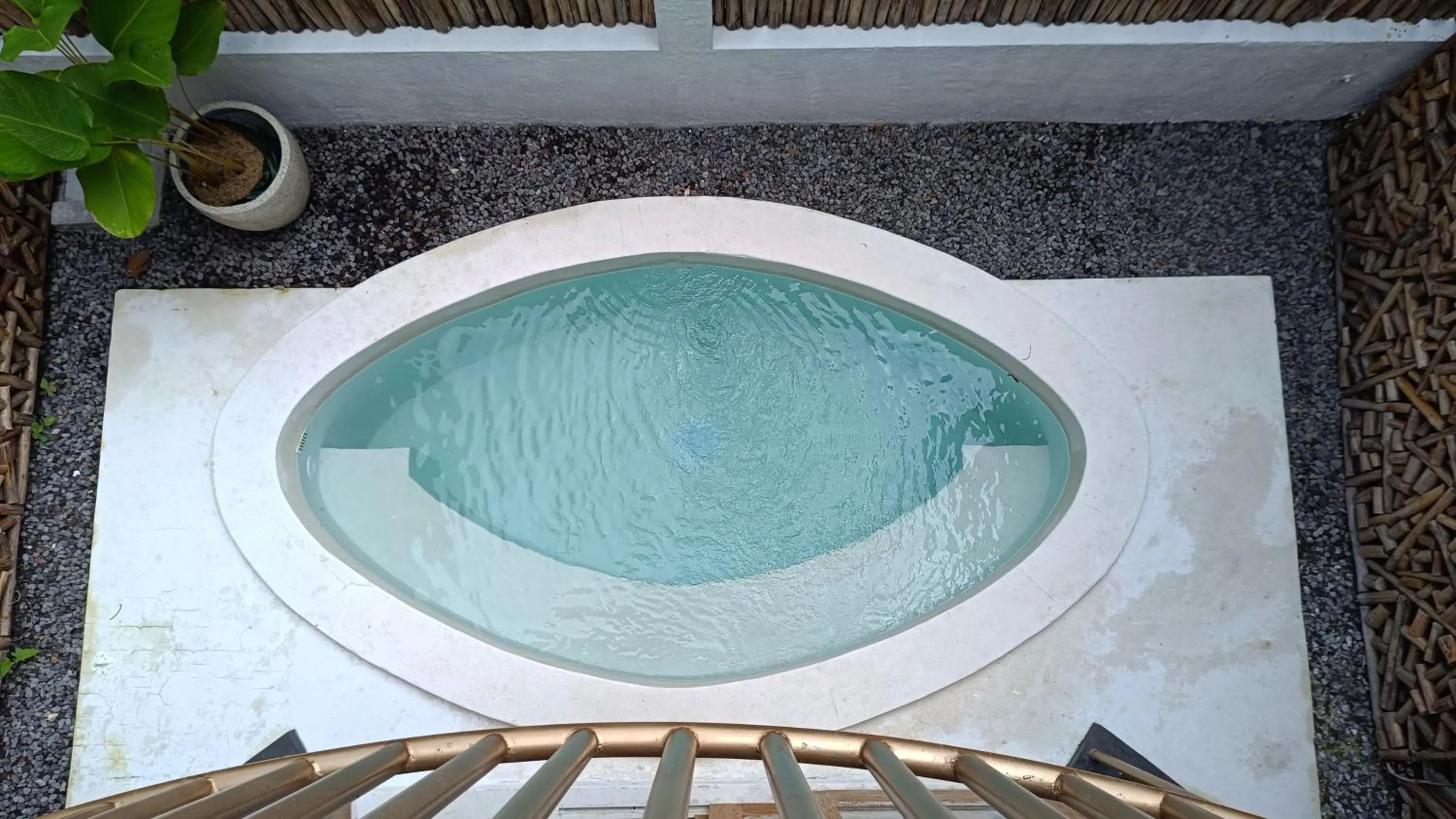 Pool view in Sangkar Cottage & Eatery