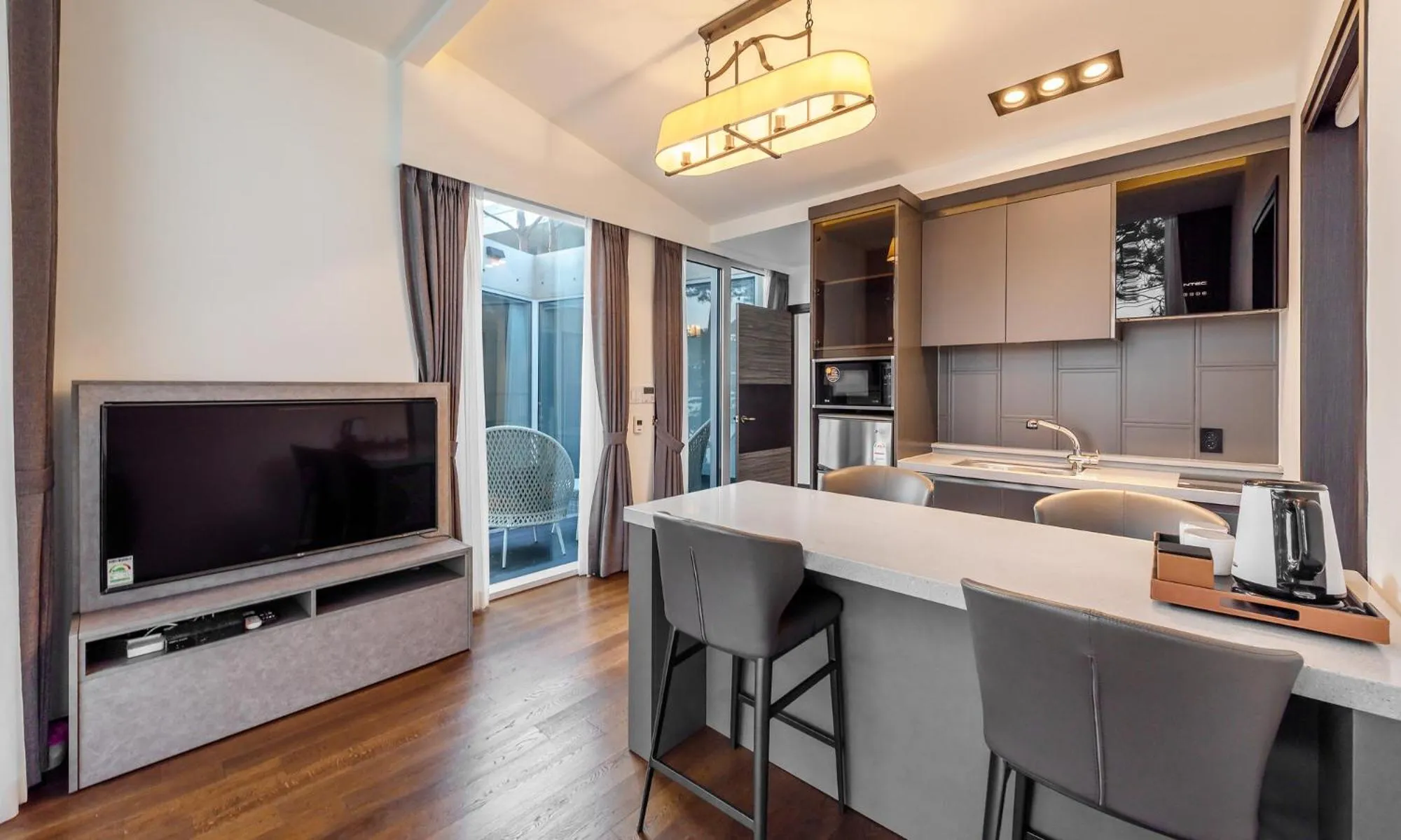 TV and multimedia in Goseong hansan marina