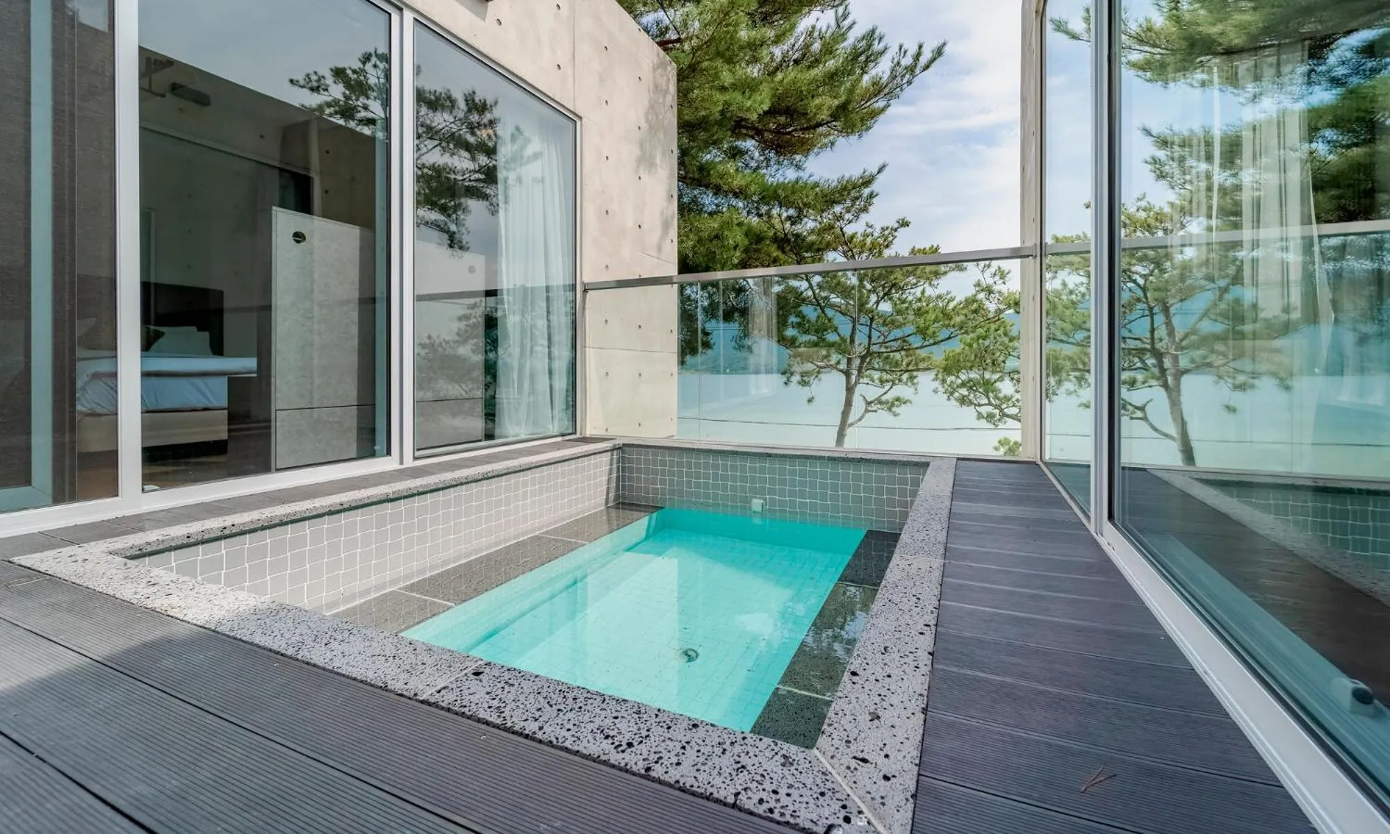 Swimming pool in Goseong hansan marina