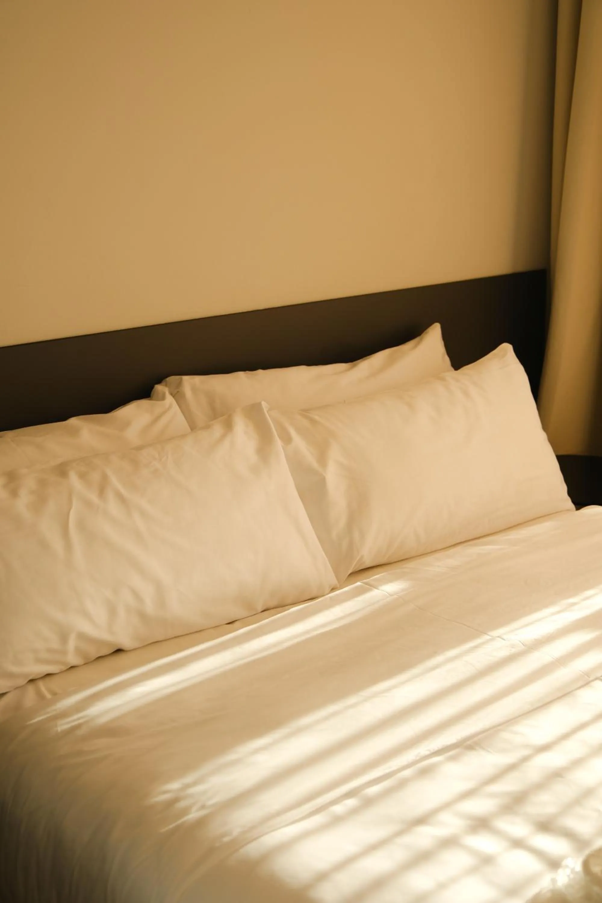 Bed in Le Port Boutique Apart Hotel