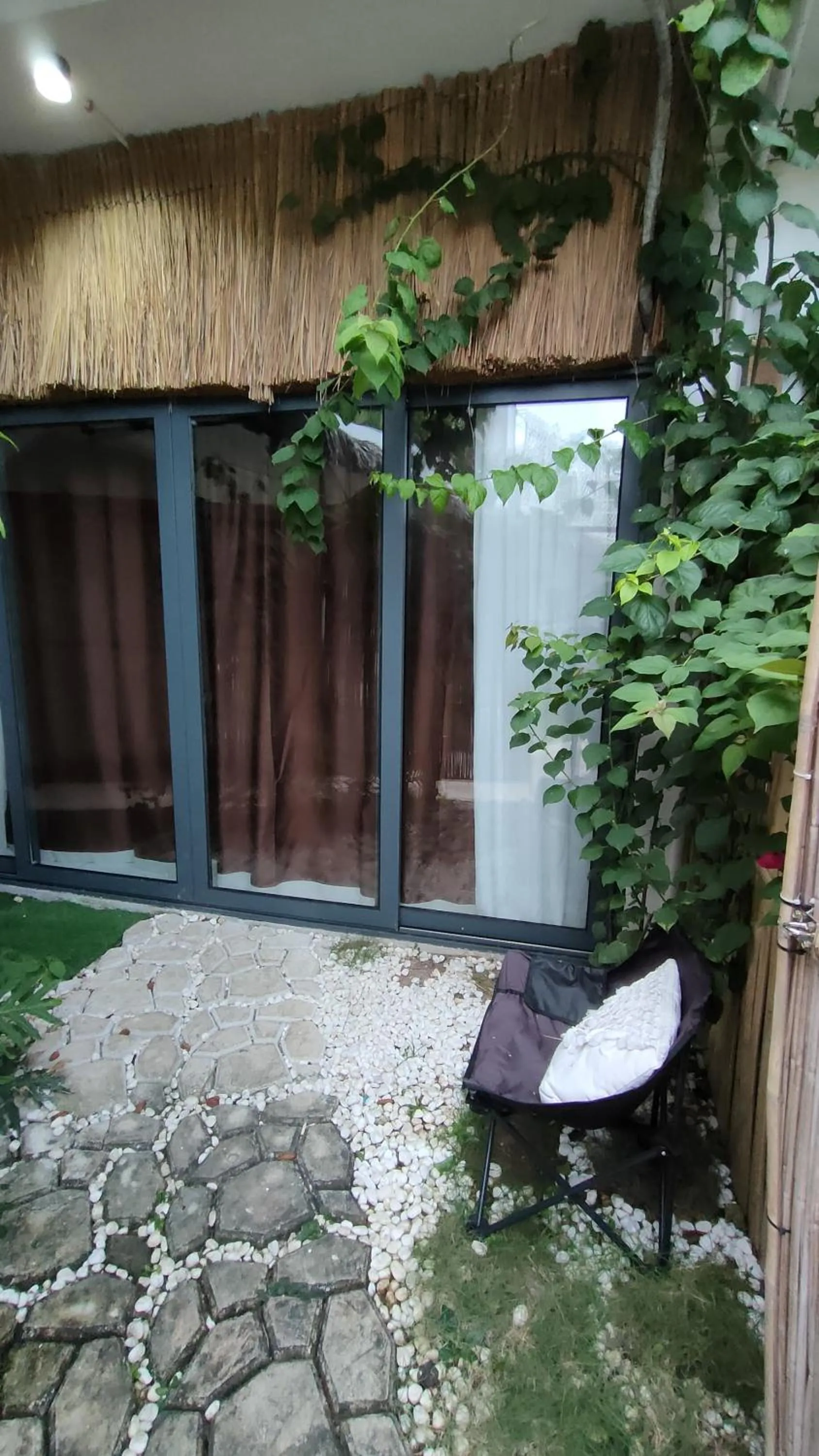 Garden view in Diving Addiction Resort