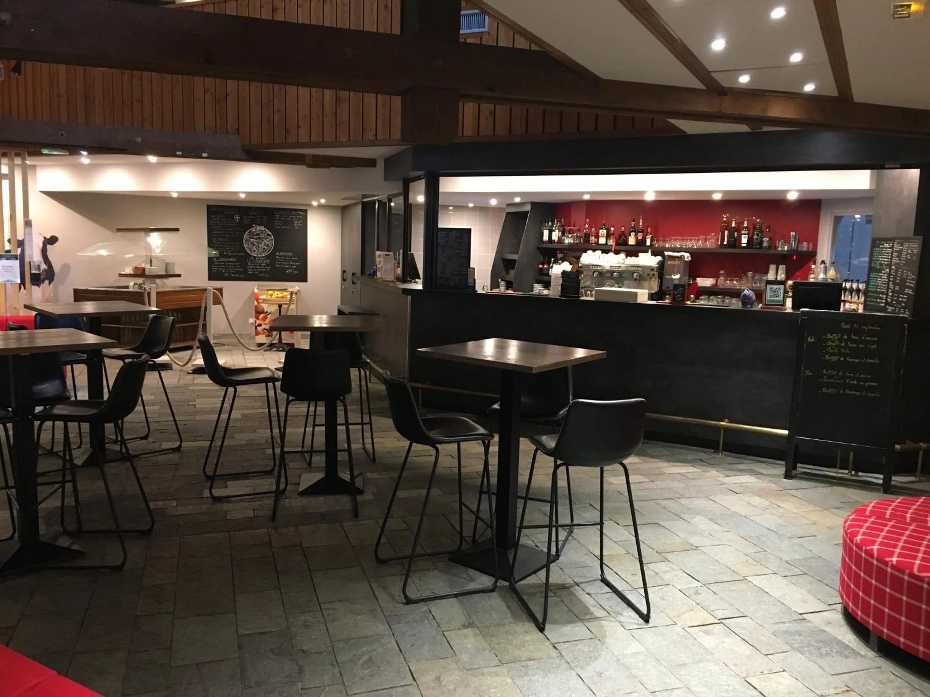 Lounge or bar in Village Club Les Tavaillons