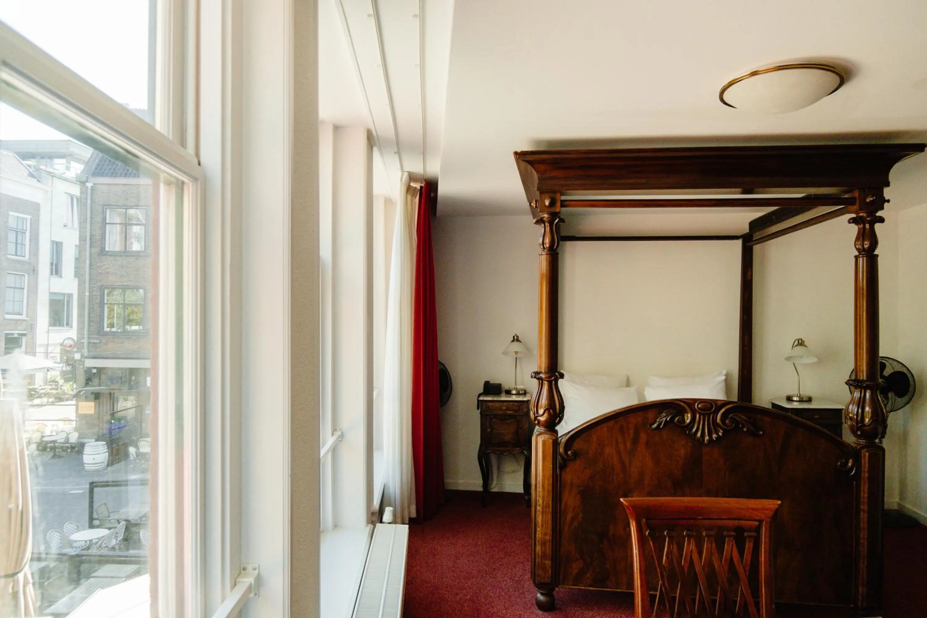 Bed in Ambassador City Centre Hotel