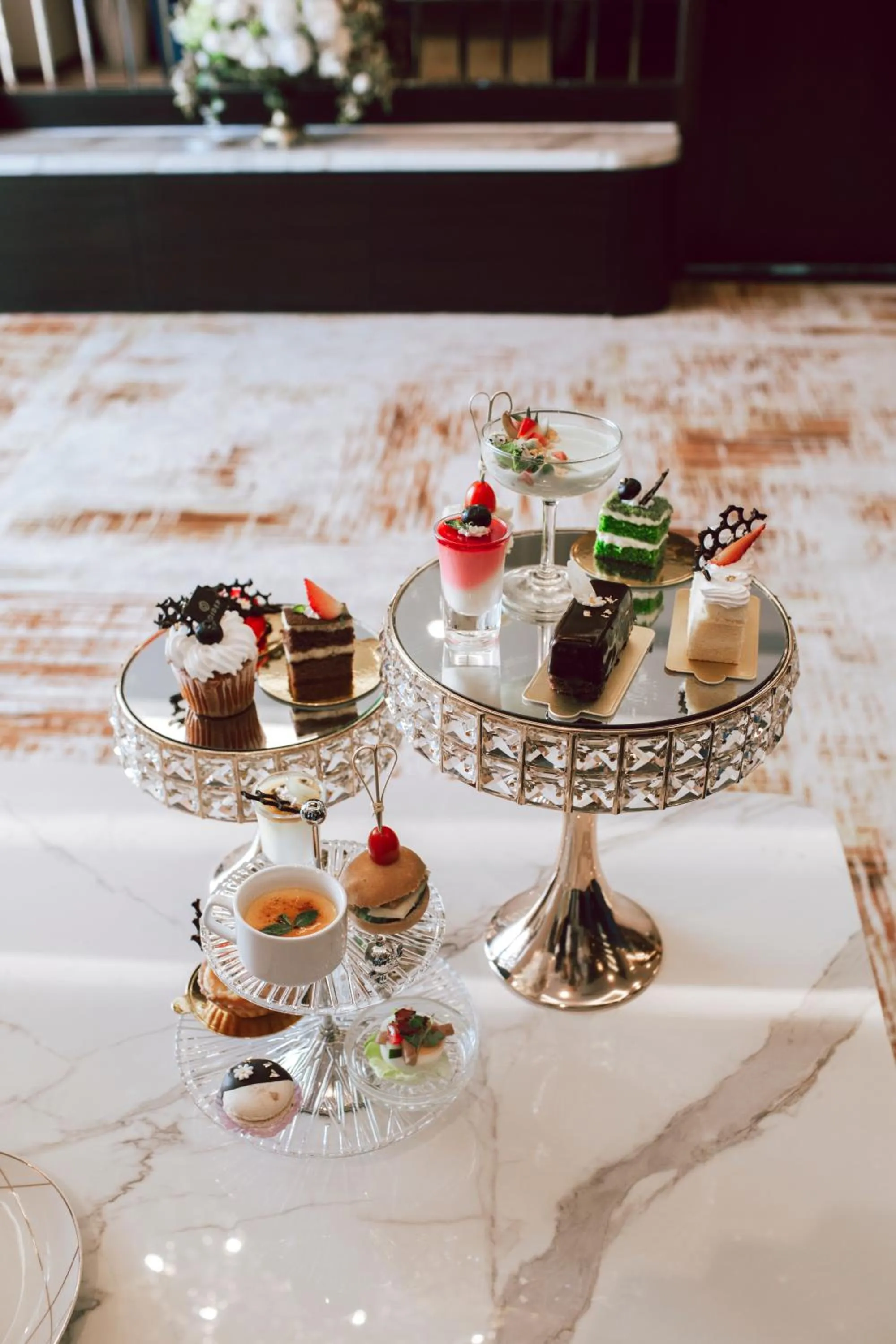 Food and drinks in SANDALS AQUILA HOTEL