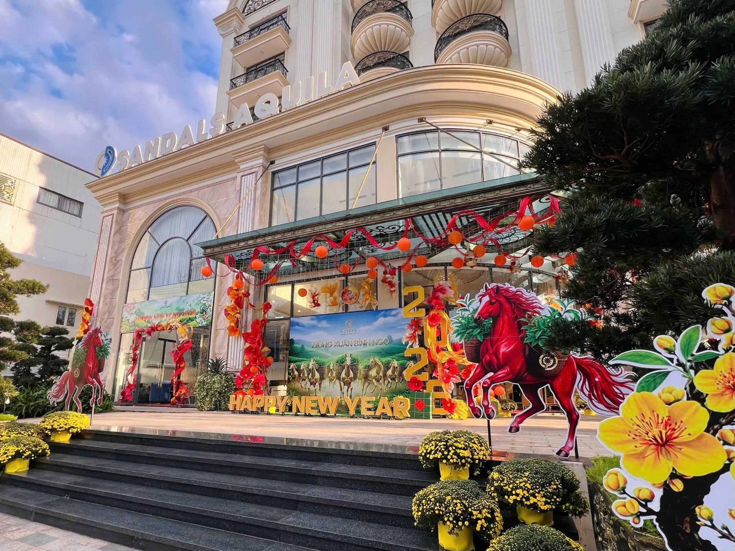 SANDALS AQUILA HOTEL