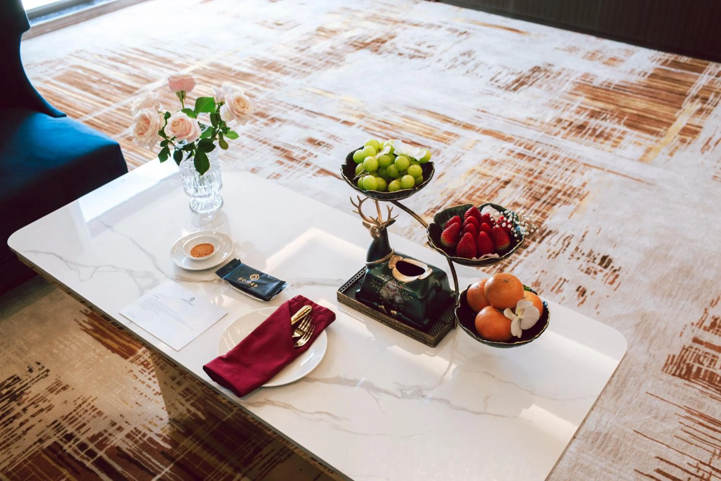 Food and drinks in SANDALS AQUILA HOTEL