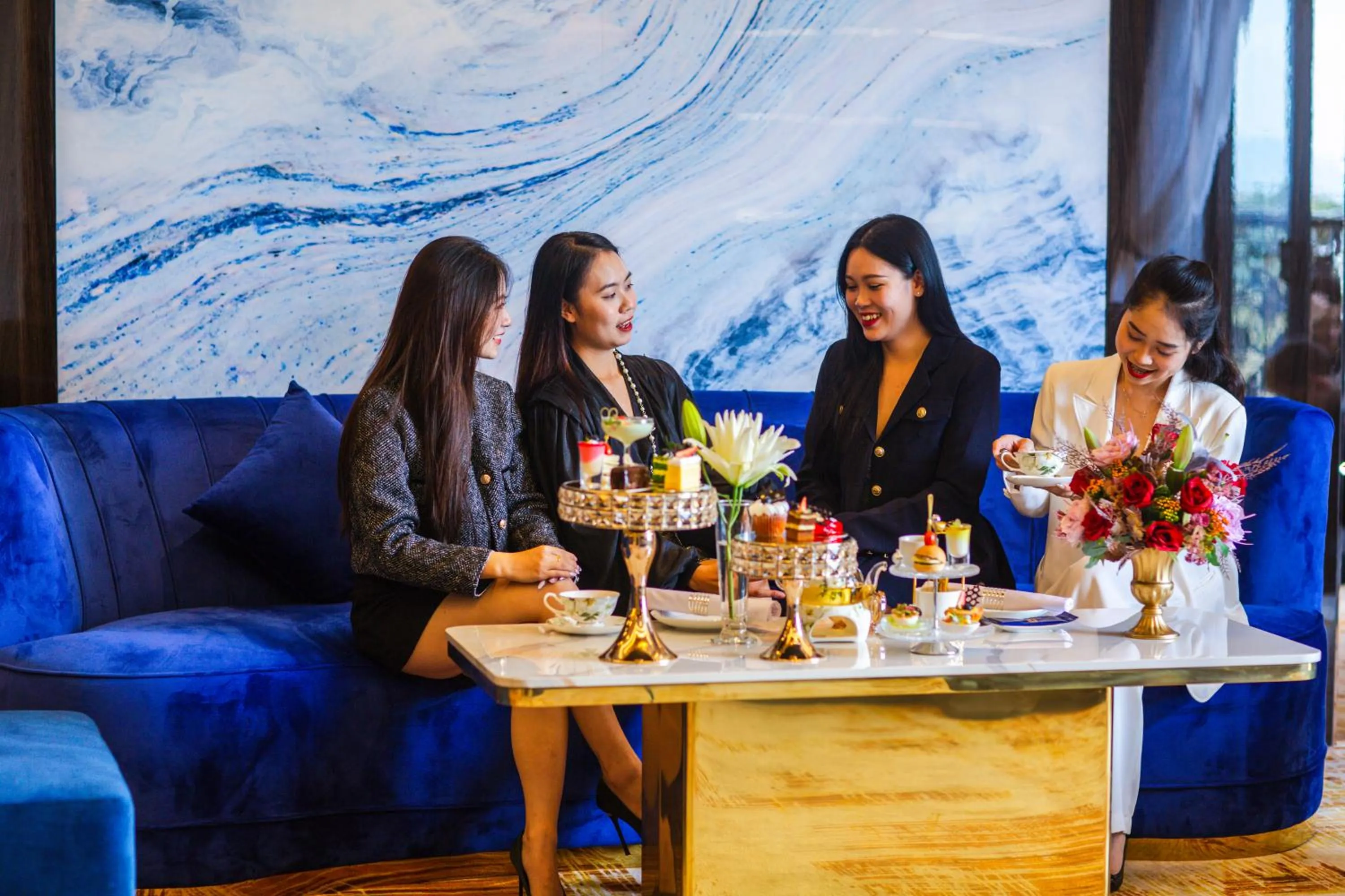 Living room in SANDALS AQUILA HOTEL