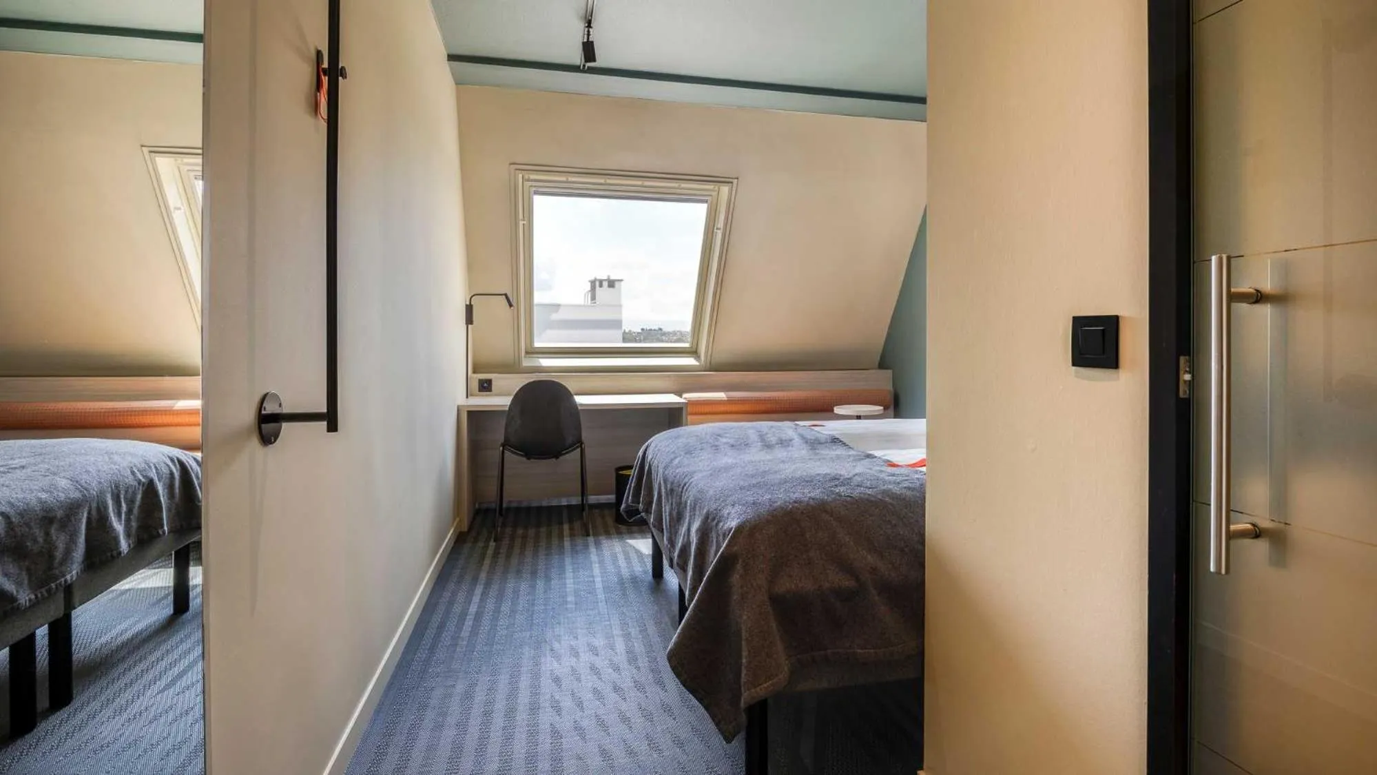 Bed in Citybox Brussels Centre Louise