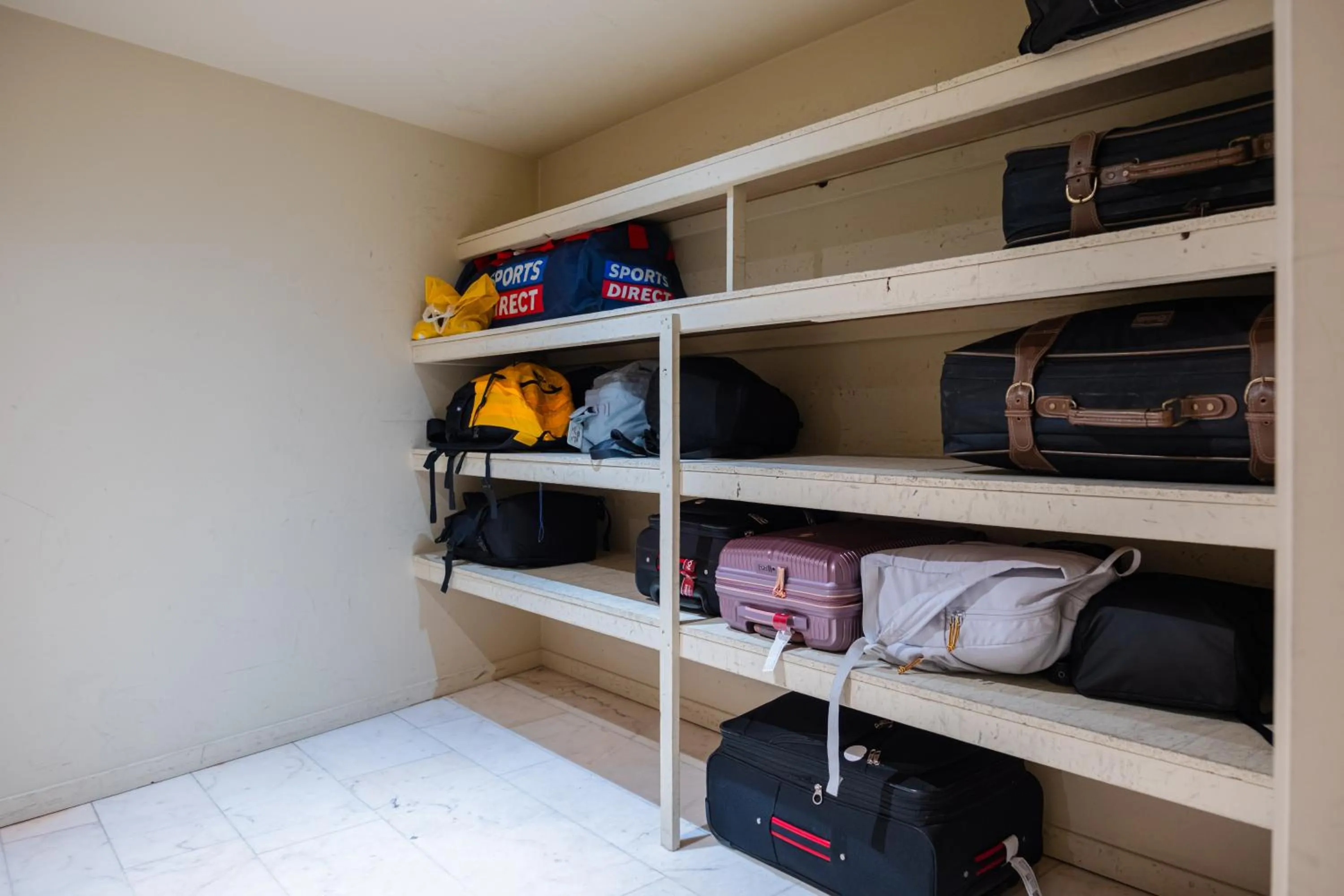 Lobby or reception in Citybox Brussels Centre Louise