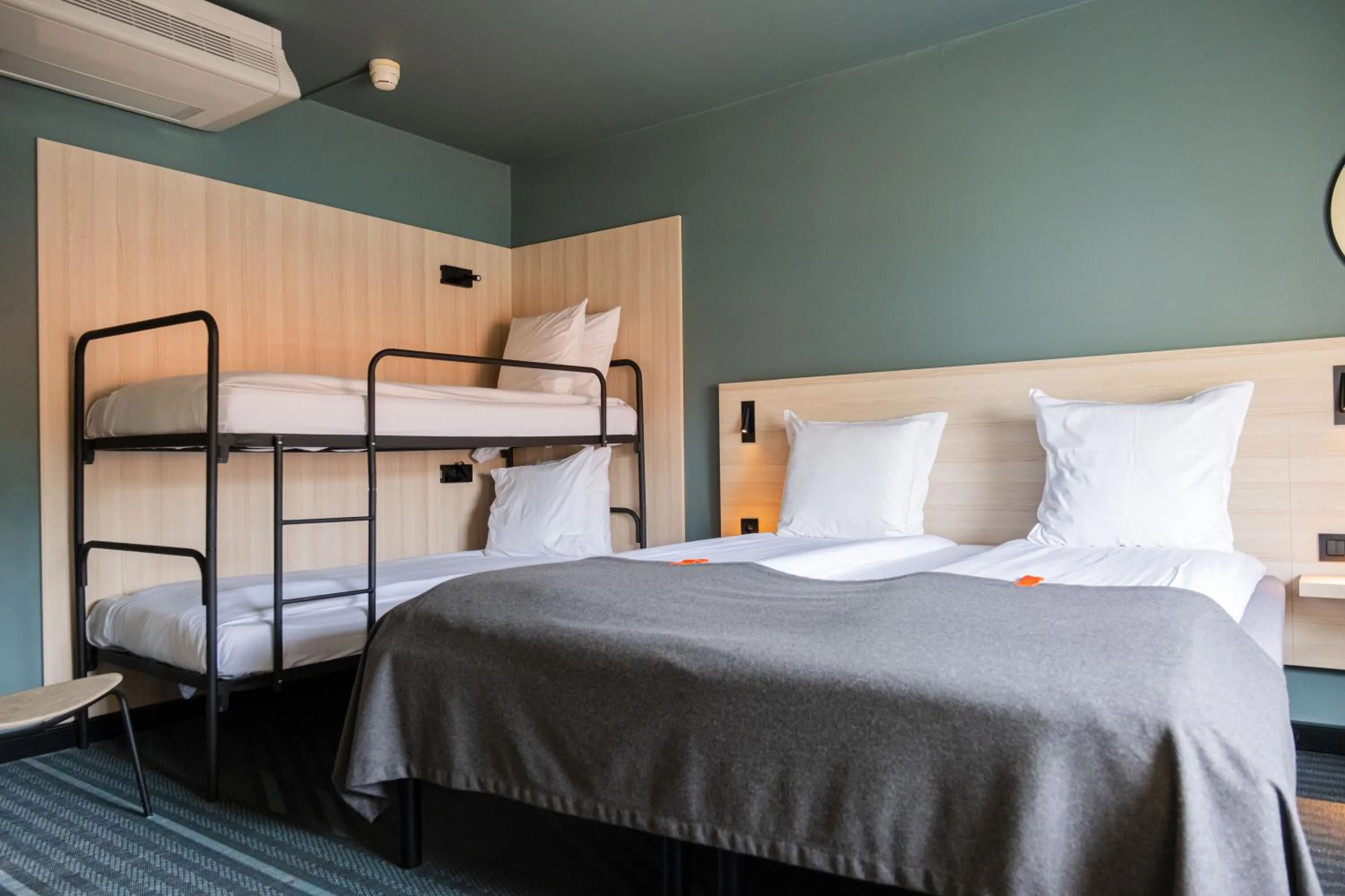 Bed in Citybox Brussels Centre Louise