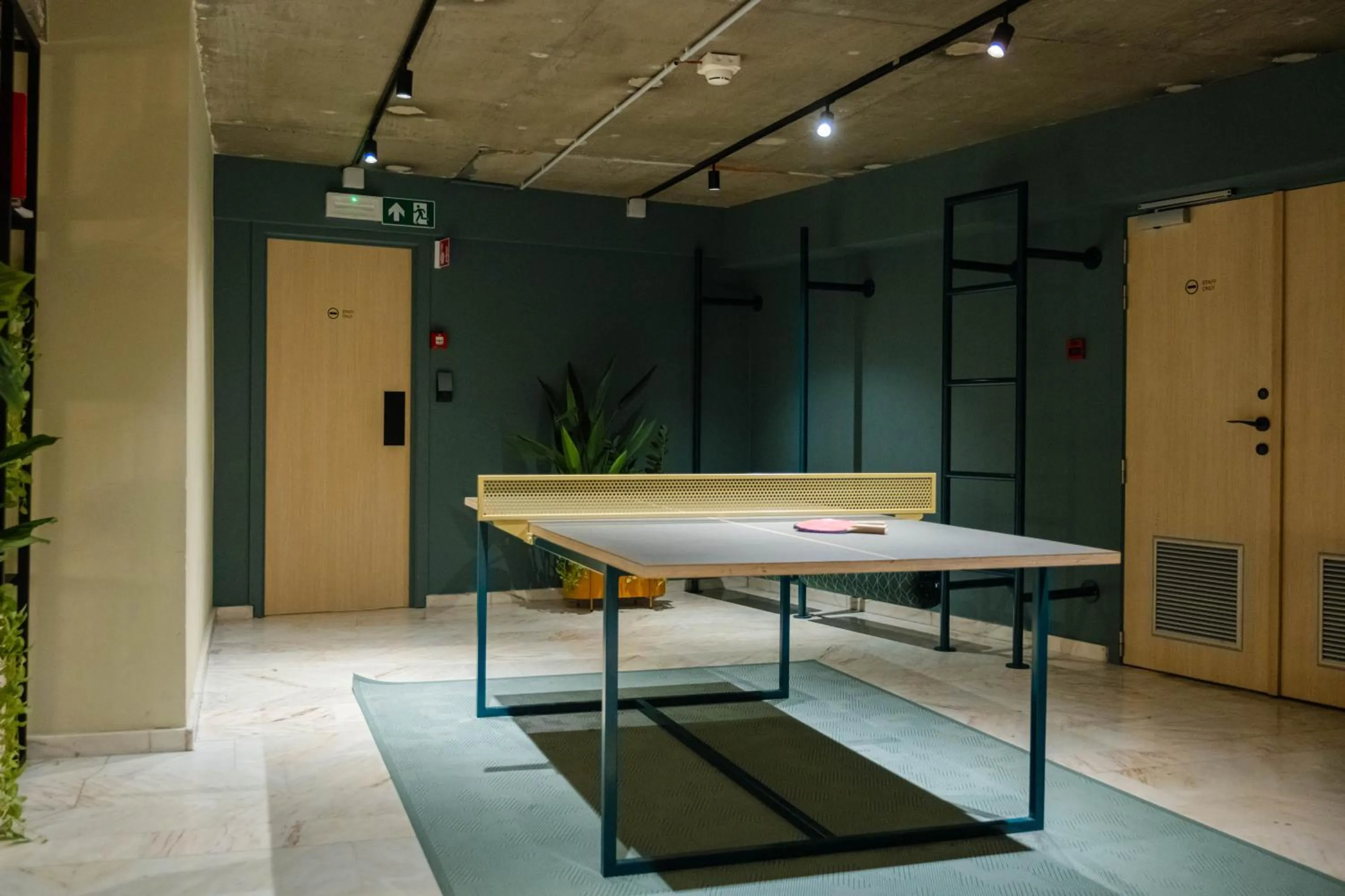 Communal lounge/ TV room in Citybox Brussels Centre Louise