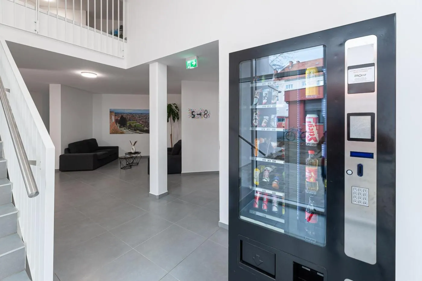 Restaurant/places to eat in Grazora Living Apartments