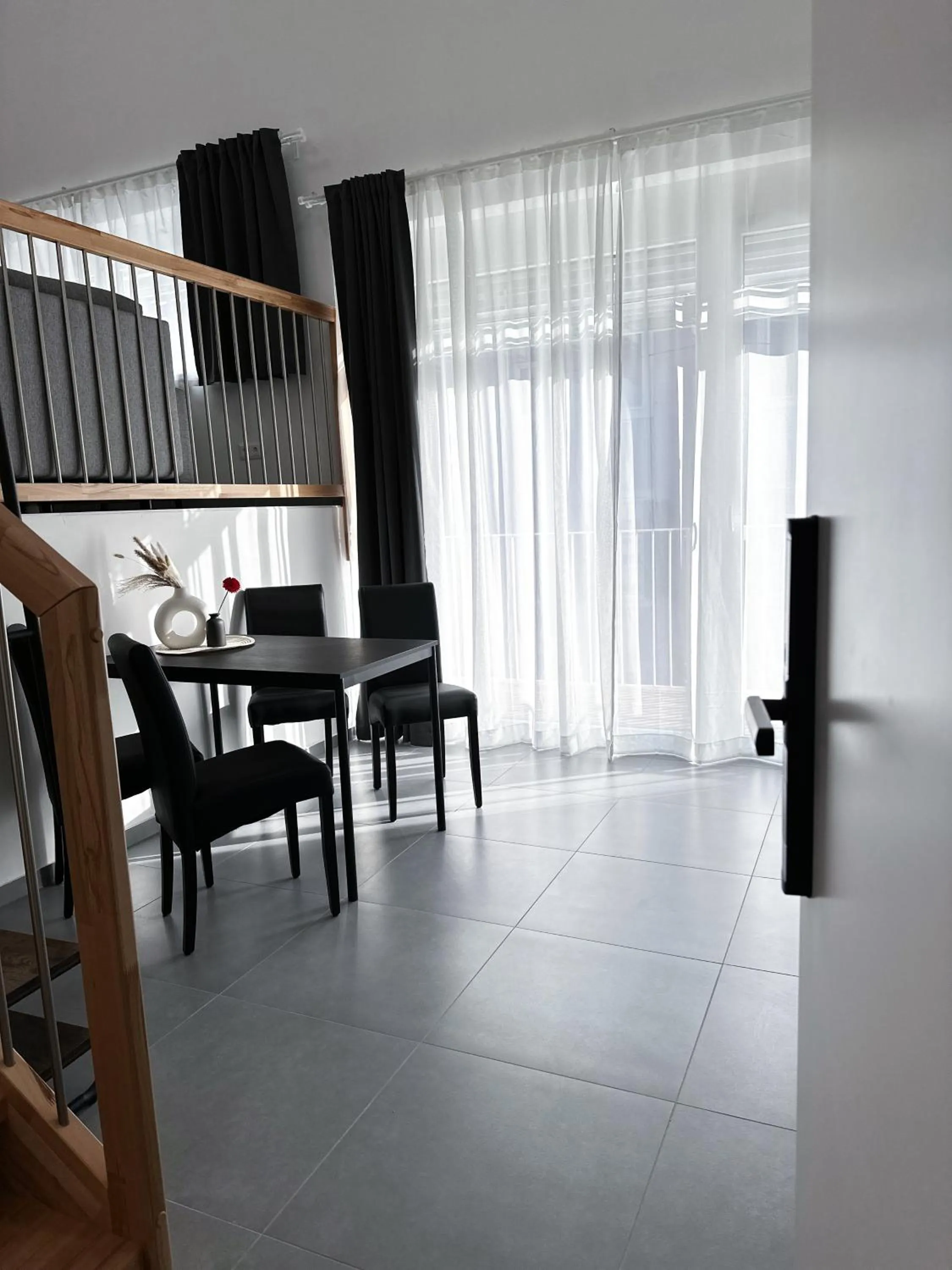 Dining area in Grazora Living Apartments