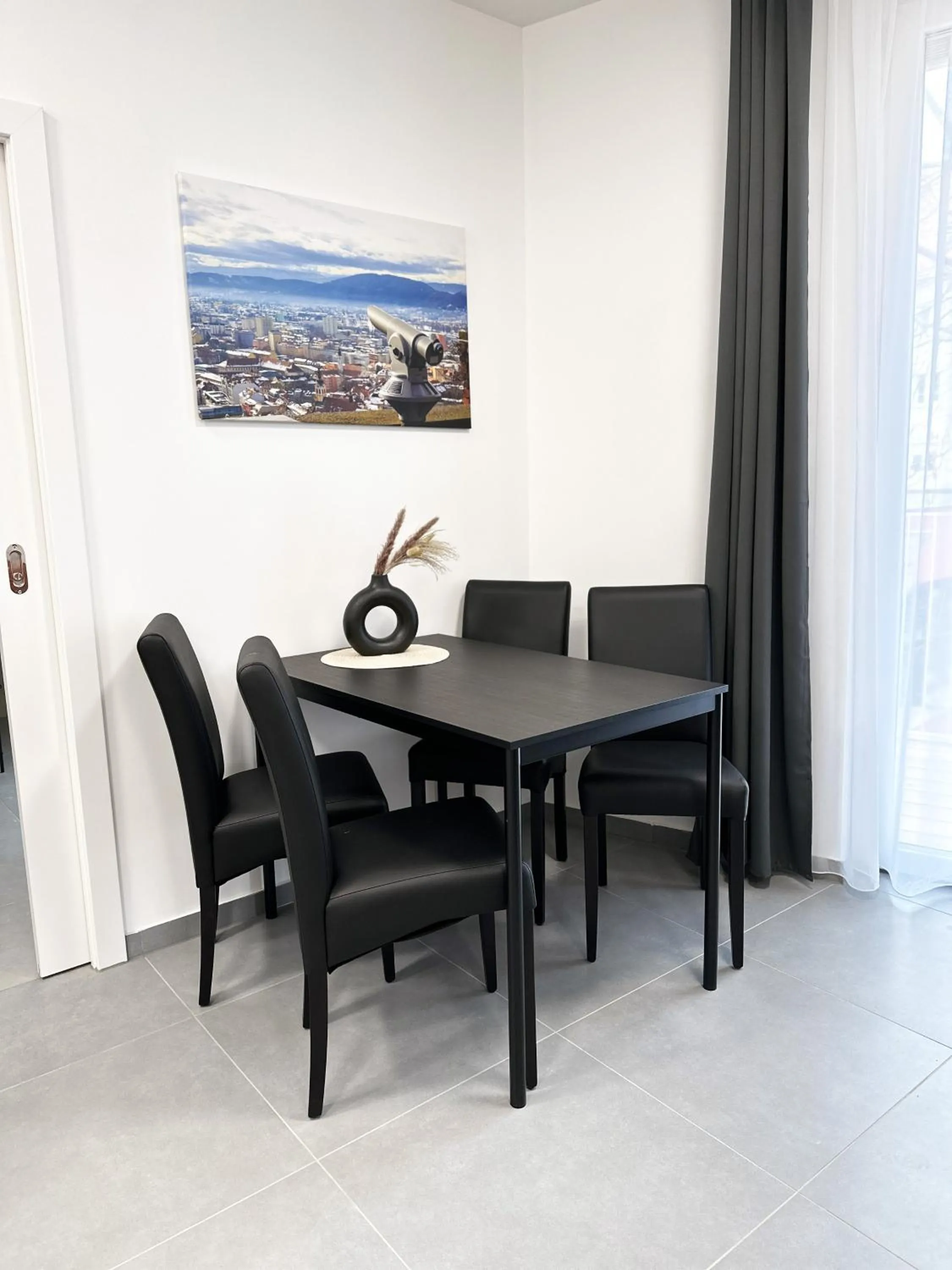 Dining area in Grazora Living Apartments