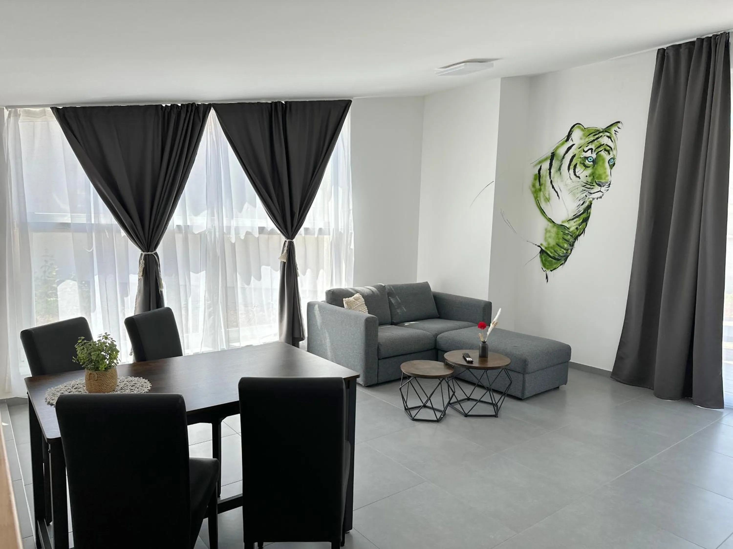 Dining area in Grazora Living Apartments