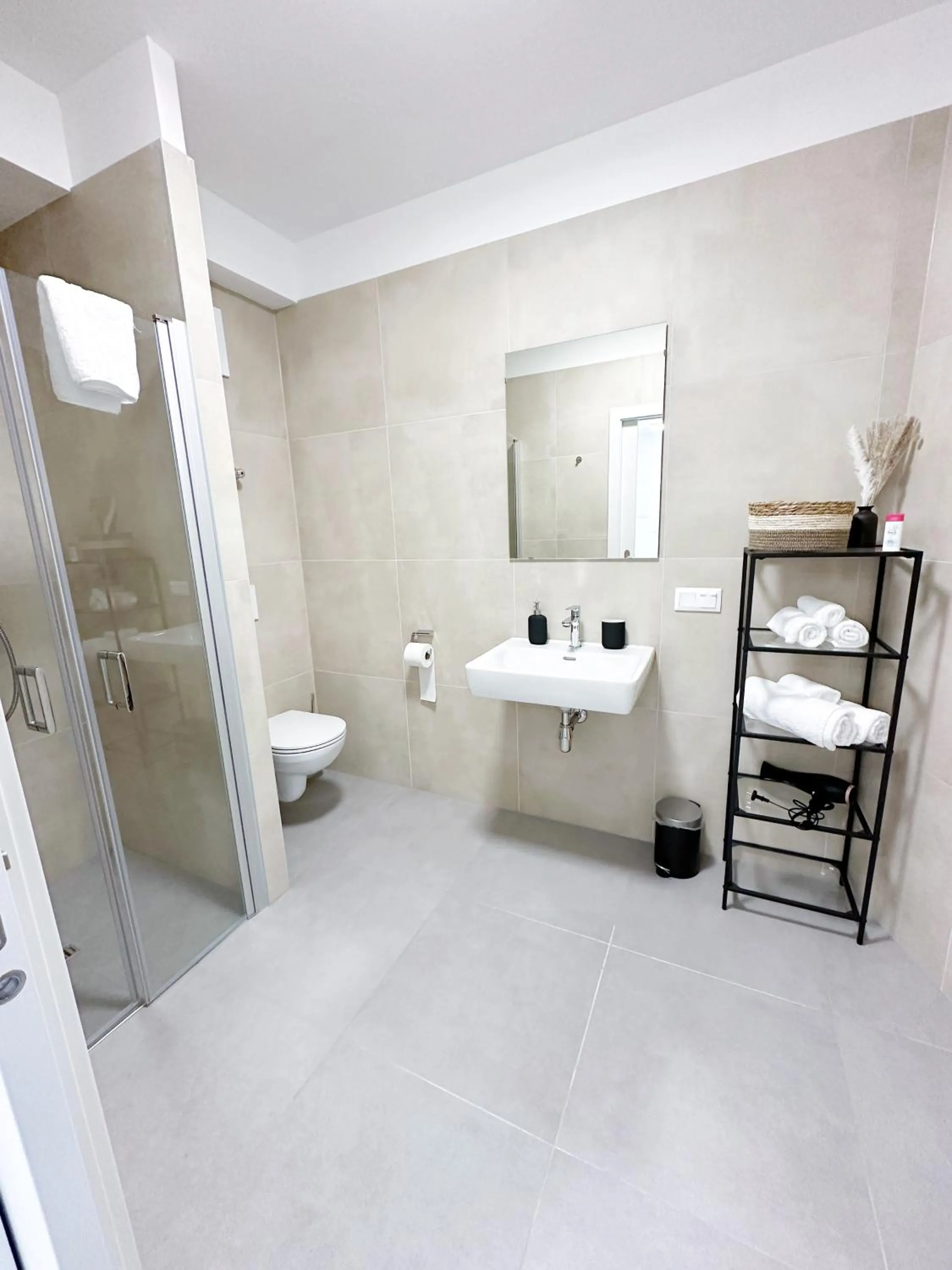 Shower in Grazora Living Apartments