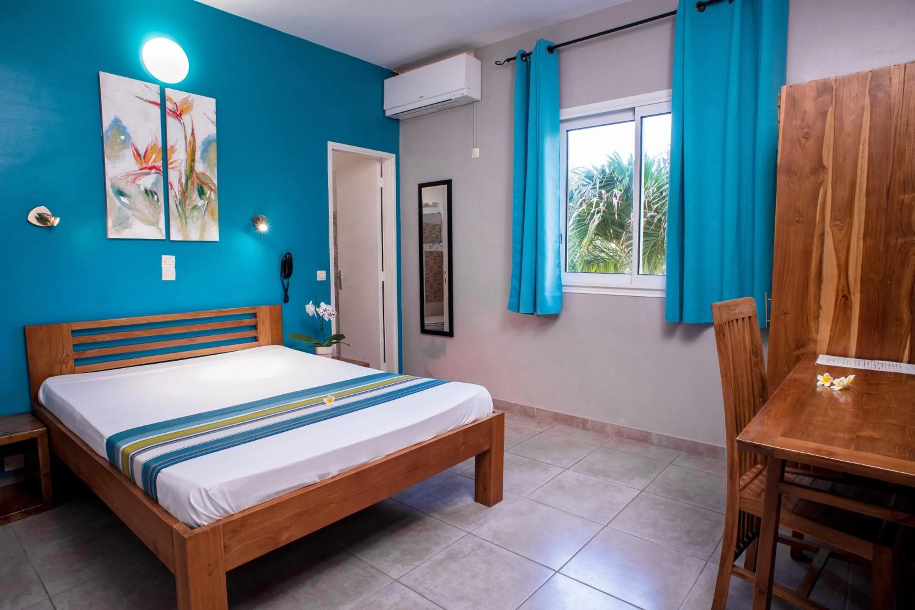 Photo of the whole room, Bed in Hotel Cap Sud