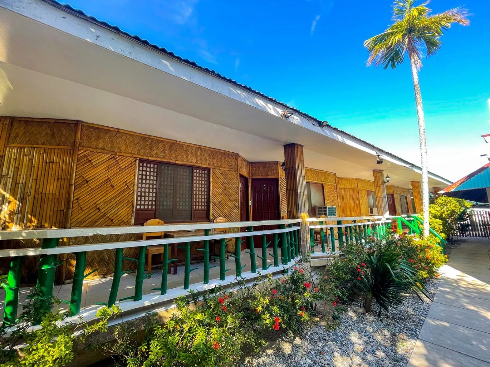 Delgados Resort Puerto Galera powered by Cocotel